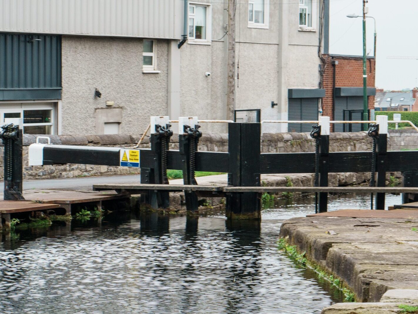 BETWEEN LOCK 5 AND LOCK 6 [ROYAL CANAL DUBLIN]-241119-1