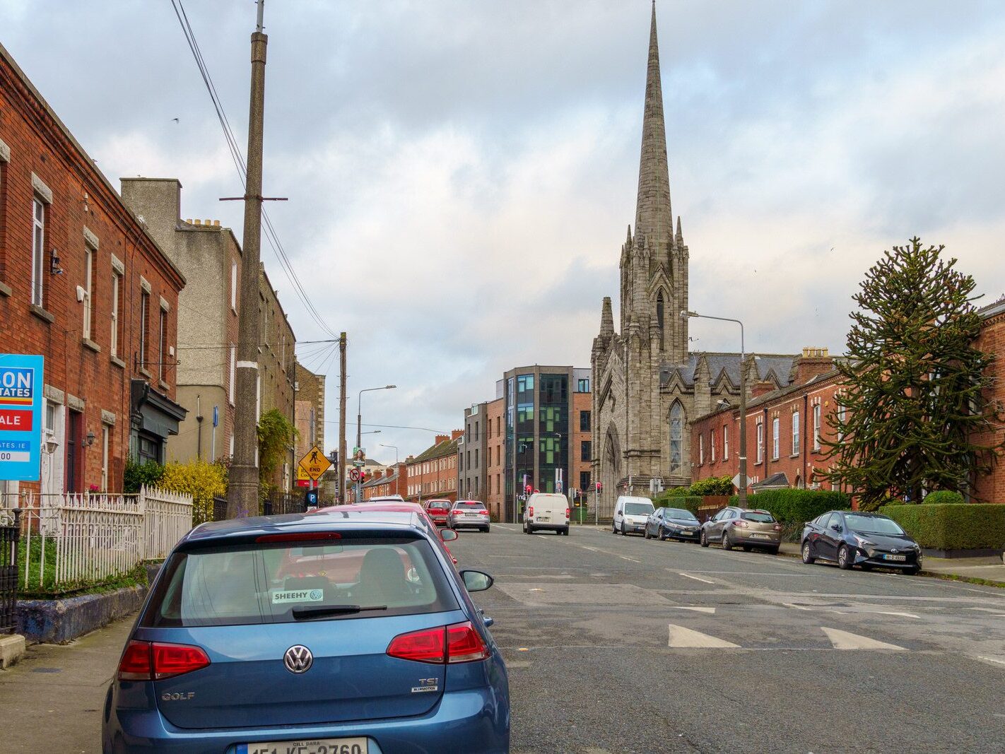 ST MARY'S KNOWN AS THE BLACK CHURCH [LOTS GOING ON IN THE IMMEDIATE AREA AND THE BUS SERVICES WILL CHANGE IN DECEMBER]-244314-1