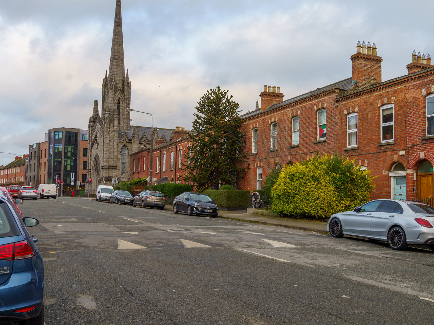 ST MARY'S KNOWN AS THE BLACK CHURCH [LOTS GOING ON IN THE IMMEDIATE AREA AND THE BUS SERVICES WILL CHANGE IN DECEMBER]-244315-1