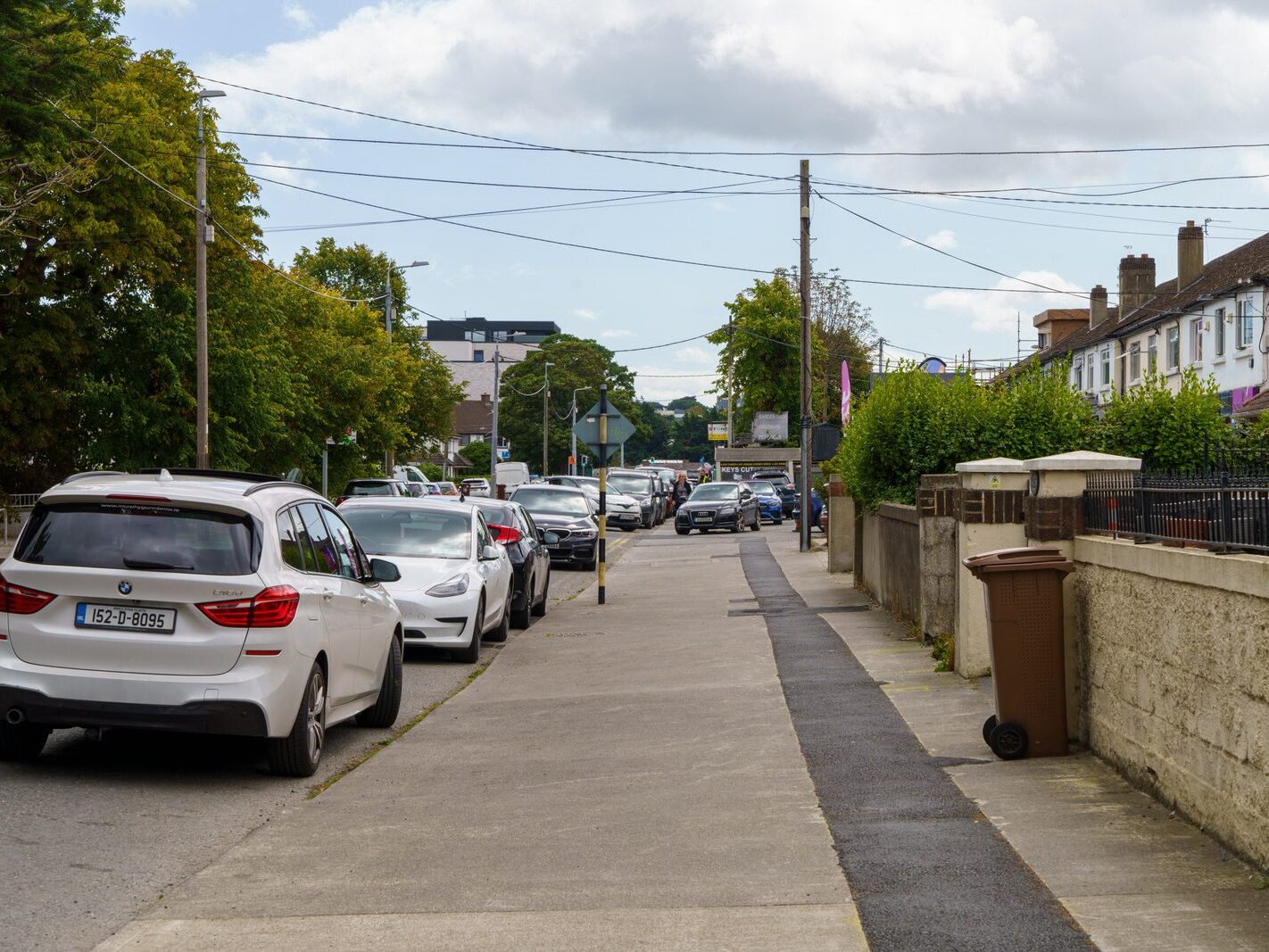 THE OLD DUBLIN ROAD STILLORGAN SECTION [IN THE 1960s I LIVED AT WOODLANDS DRIVE WHICH IS OFF THIS ROAD]-243609-1