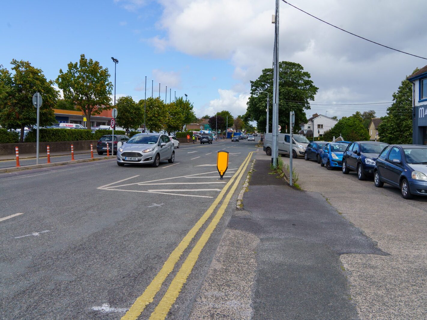 THE OLD DUBLIN ROAD STILLORGAN SECTION [IN THE 1960s I LIVED AT WOODLANDS DRIVE WHICH IS OFF THIS ROAD]-243624-1