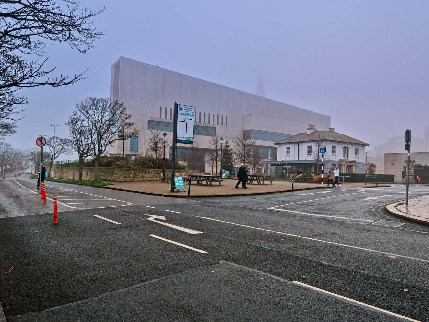 A FOGGY DAY IN DUN LAOGHAIRE [THE DAY AFTER CHRISTMAS DAY 2024]-245760-1