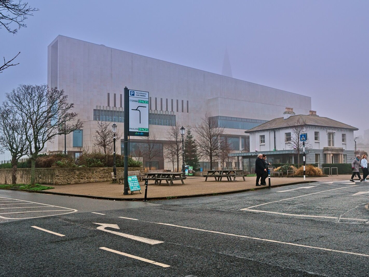 A FOGGY DAY IN DUN LAOGHAIRE [THE DAY AFTER CHRISTMAS DAY 2024]-245761-1