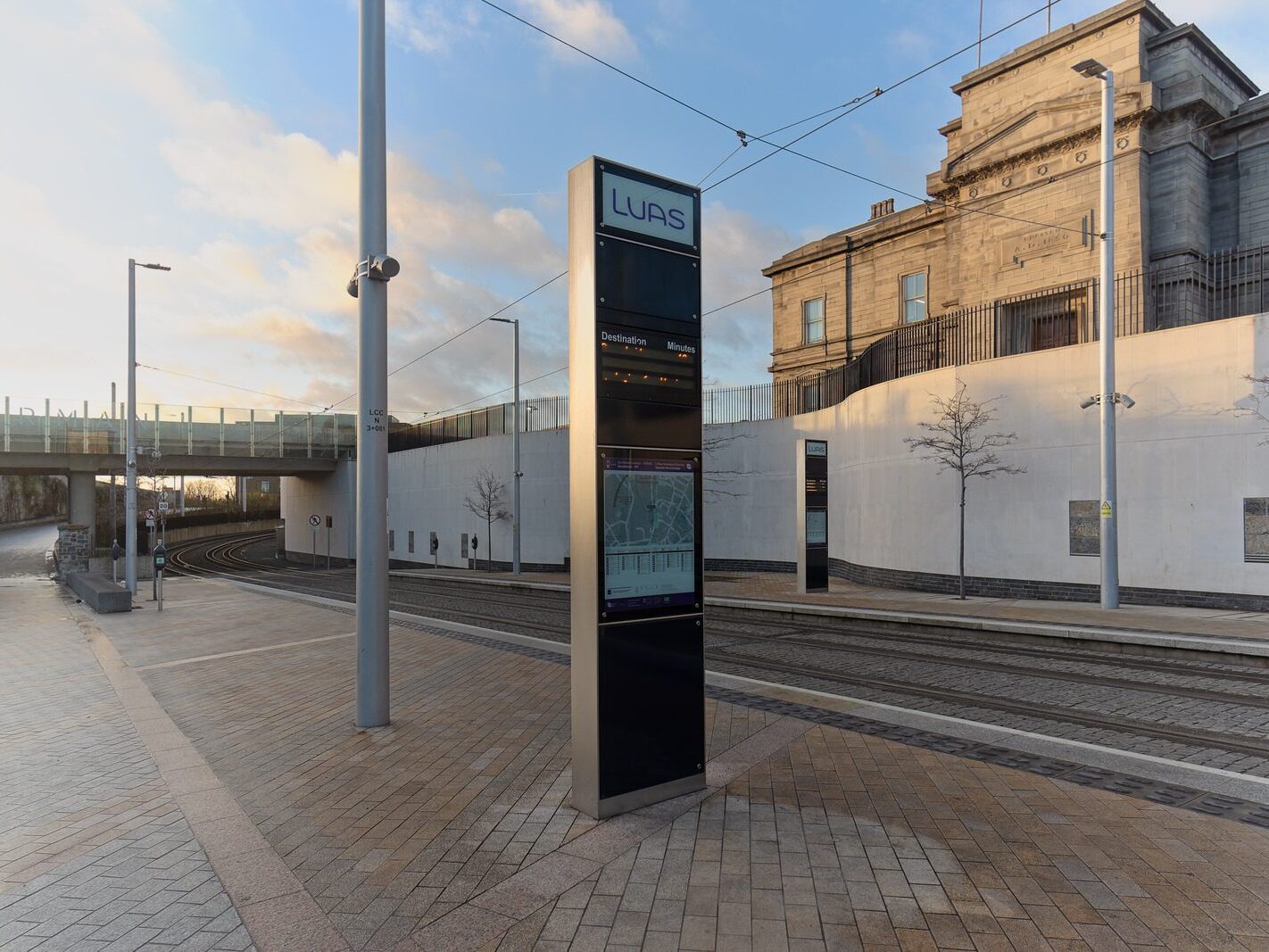 BROADSTONE LUAS TRAM STOP [BROADSTONE PLAZA INCLUDING THE BUA COFFEE KIOSK]-245527-1