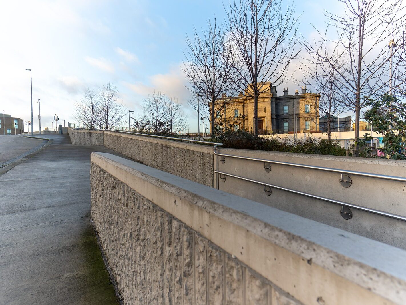 BROADSTONE LUAS TRAM STOP [BROADSTONE PLAZA INCLUDING THE BUA COFFEE KIOSK]-245537-1