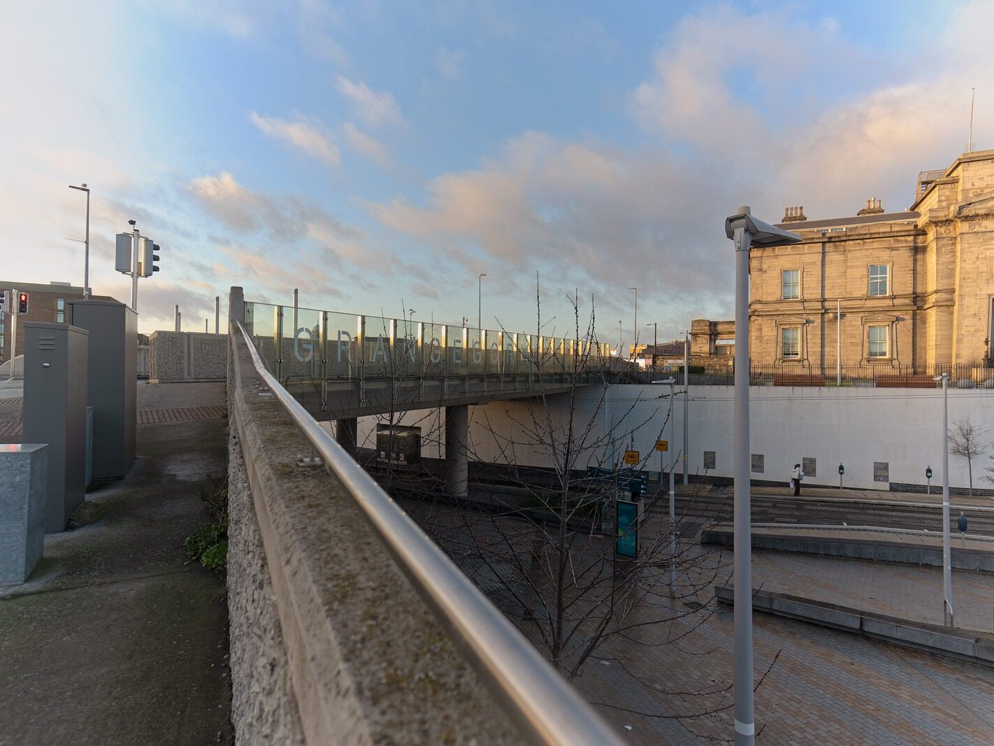 BROADSTONE LUAS TRAM STOP [BROADSTONE PLAZA INCLUDING THE BUA COFFEE KIOSK]-245538-1