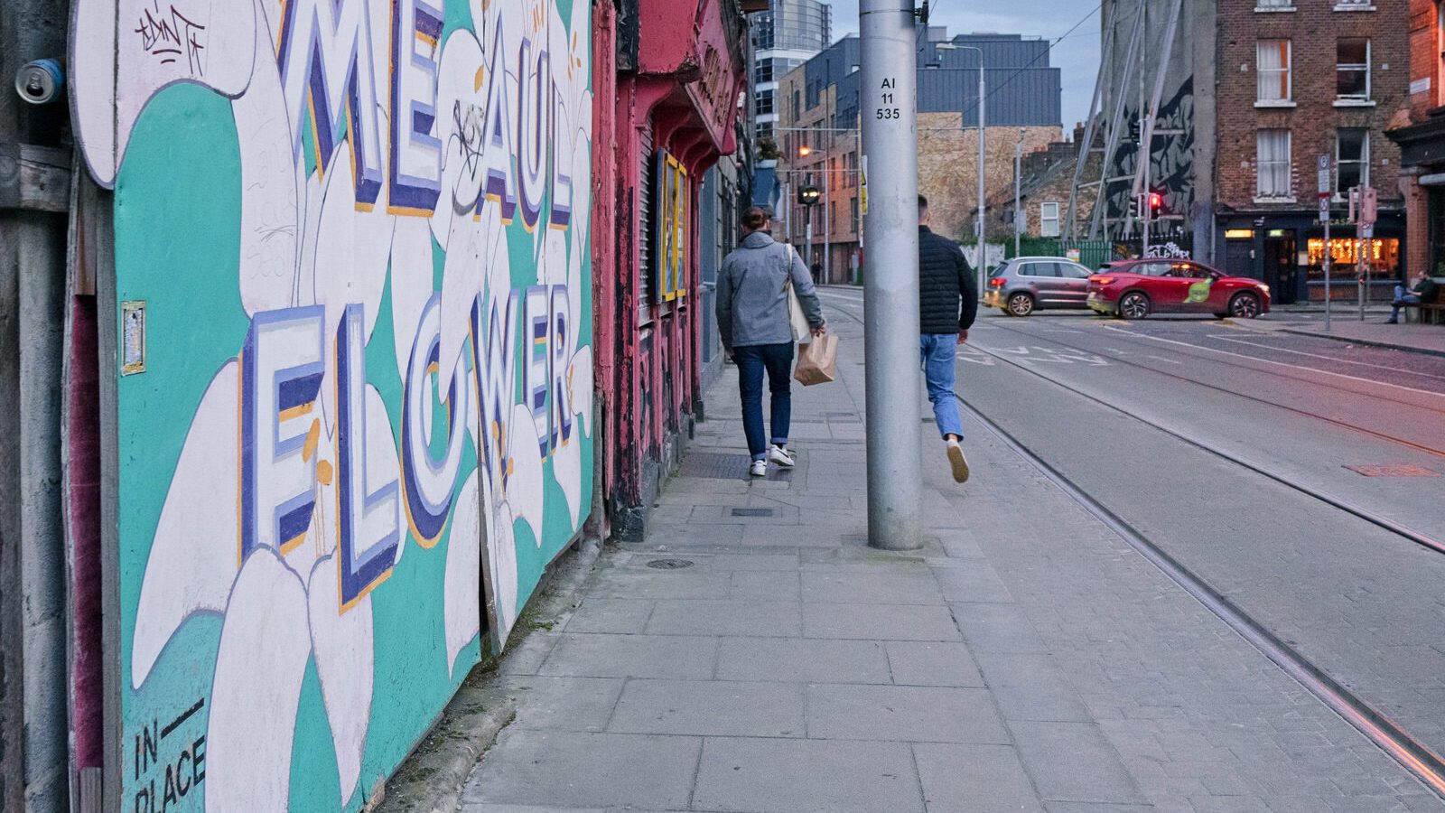 A QUICK VISIT TO BENBURB STREET [IT WAS GETTING DARK AT THE TIME]-226133-1