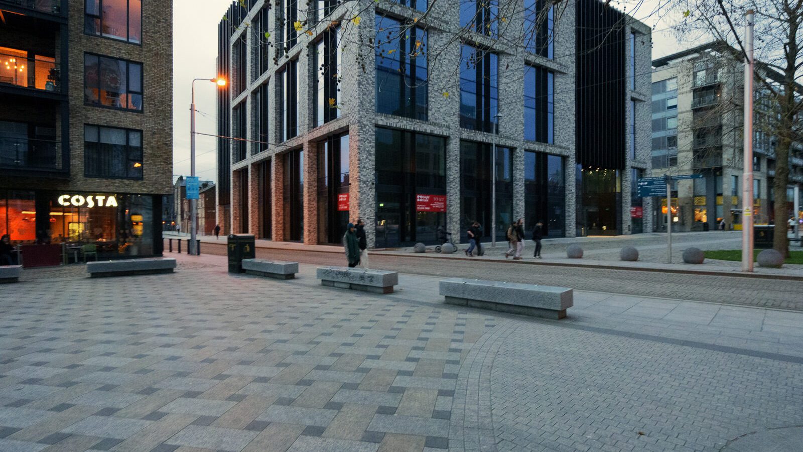 SMITHFIELD AREA PHOTOGRAPHED THE WEEK BEFORE CHRISTMAS 2023 [TESCO EXPRESS OPENED BESIDE THE TRAM STOP THIS TIME LAST YEAR]-226148-1