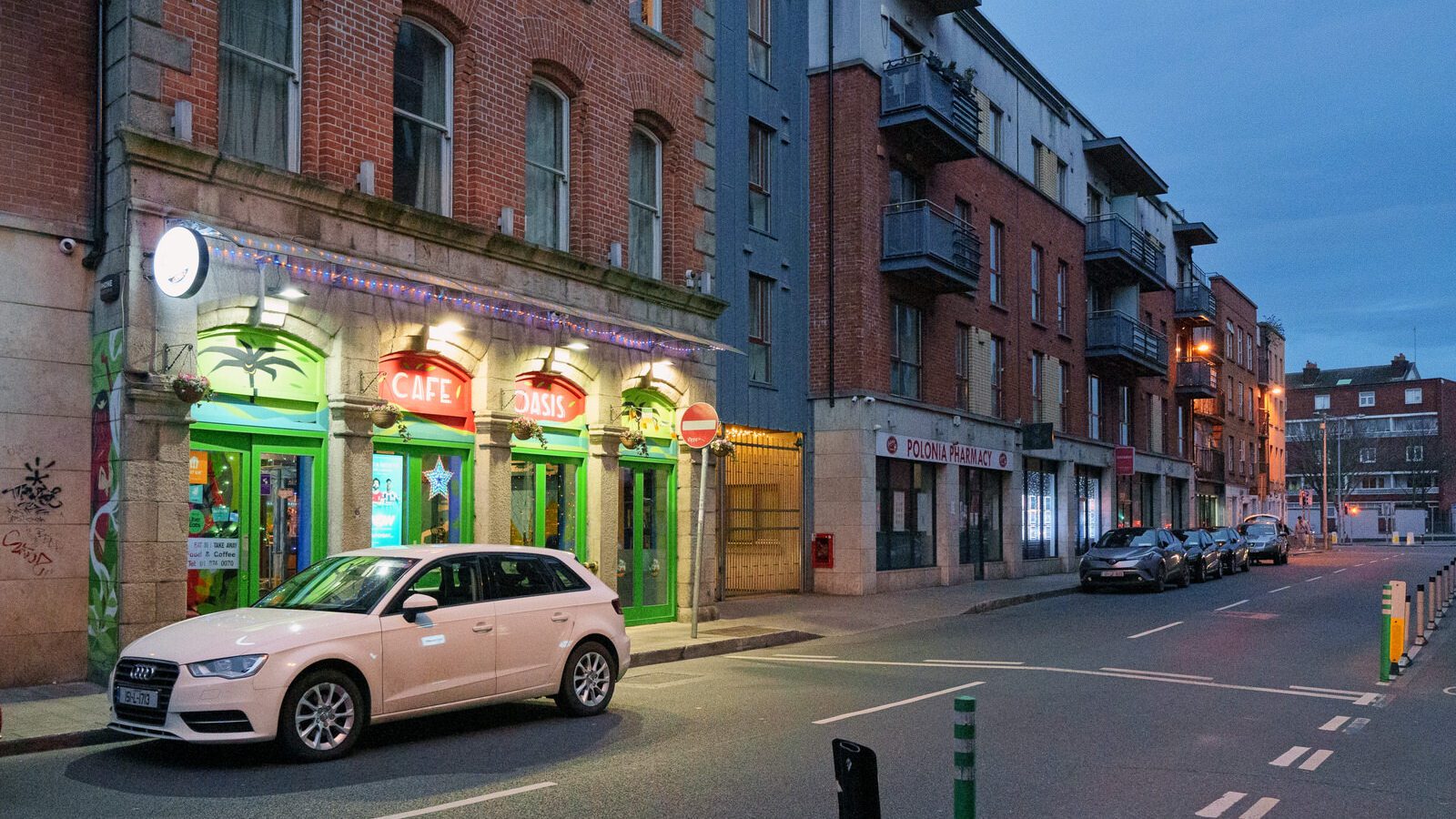 SMITHFIELD AREA PHOTOGRAPHED THE WEEK BEFORE CHRISTMAS 2023 [TESCO EXPRESS OPENED BESIDE THE TRAM STOP THIS TIME LAST YEAR]-226173-1