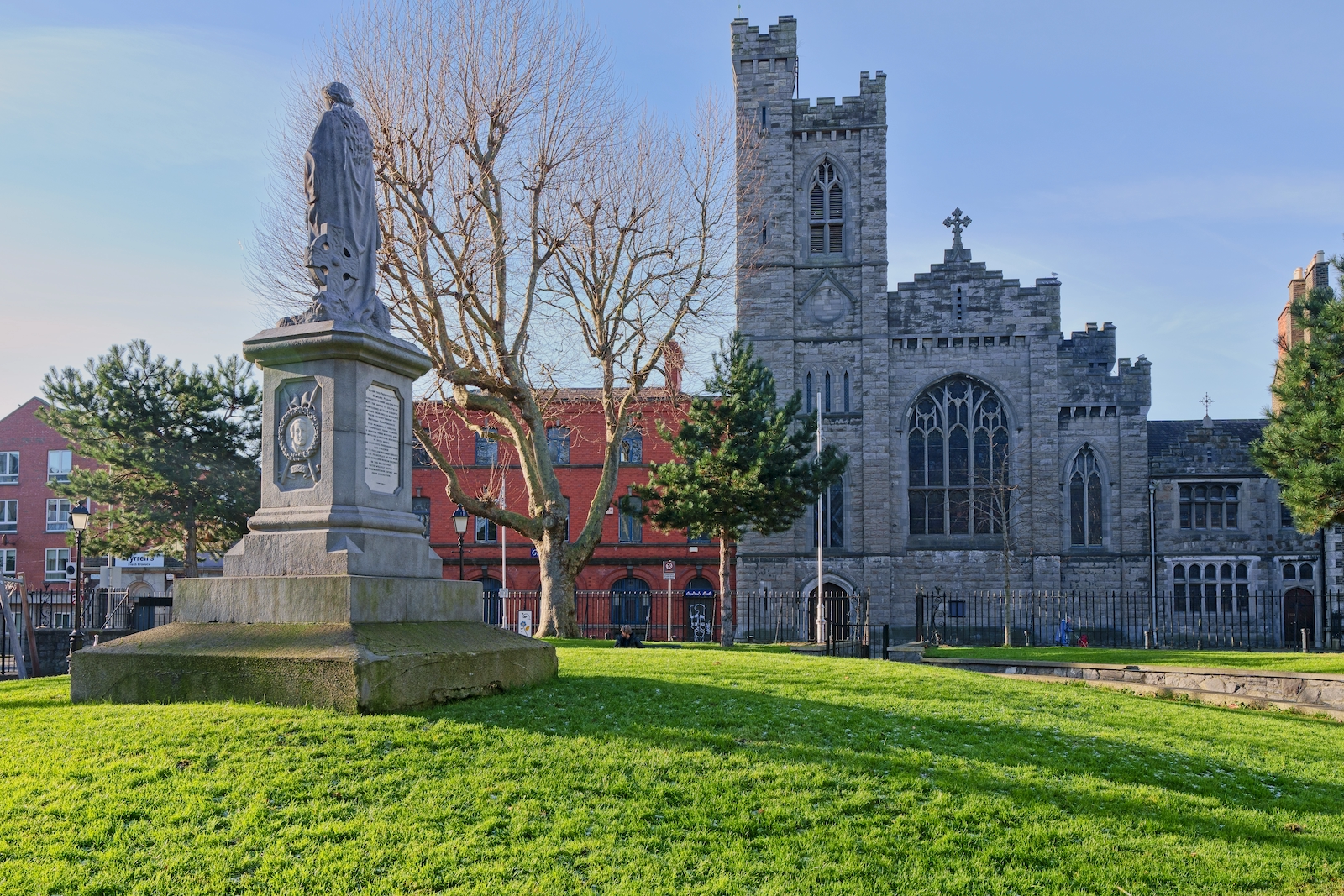 ST MICHAN'S PARK [IS HOME TO THE ÉIRE 1798 MEMORIAL]-227292-002