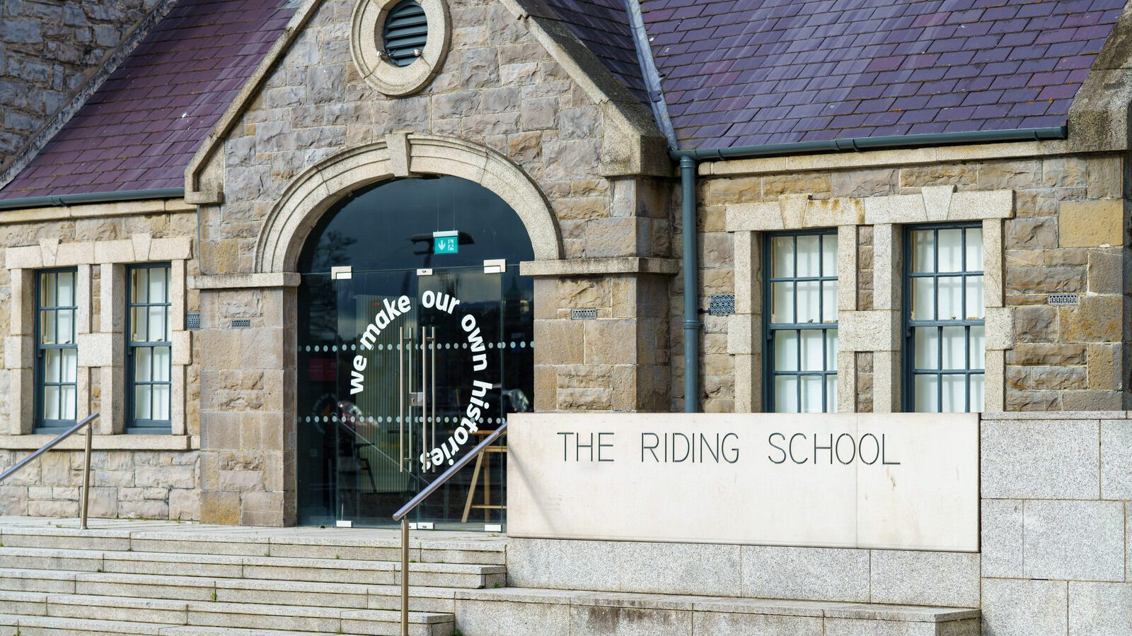 A QUICK VISIT TO COLLINS BARRACKS [ORIGINALLY KNOWN AS THE BARRACKS OR THE ROYAL BARRACKS]-228594-1