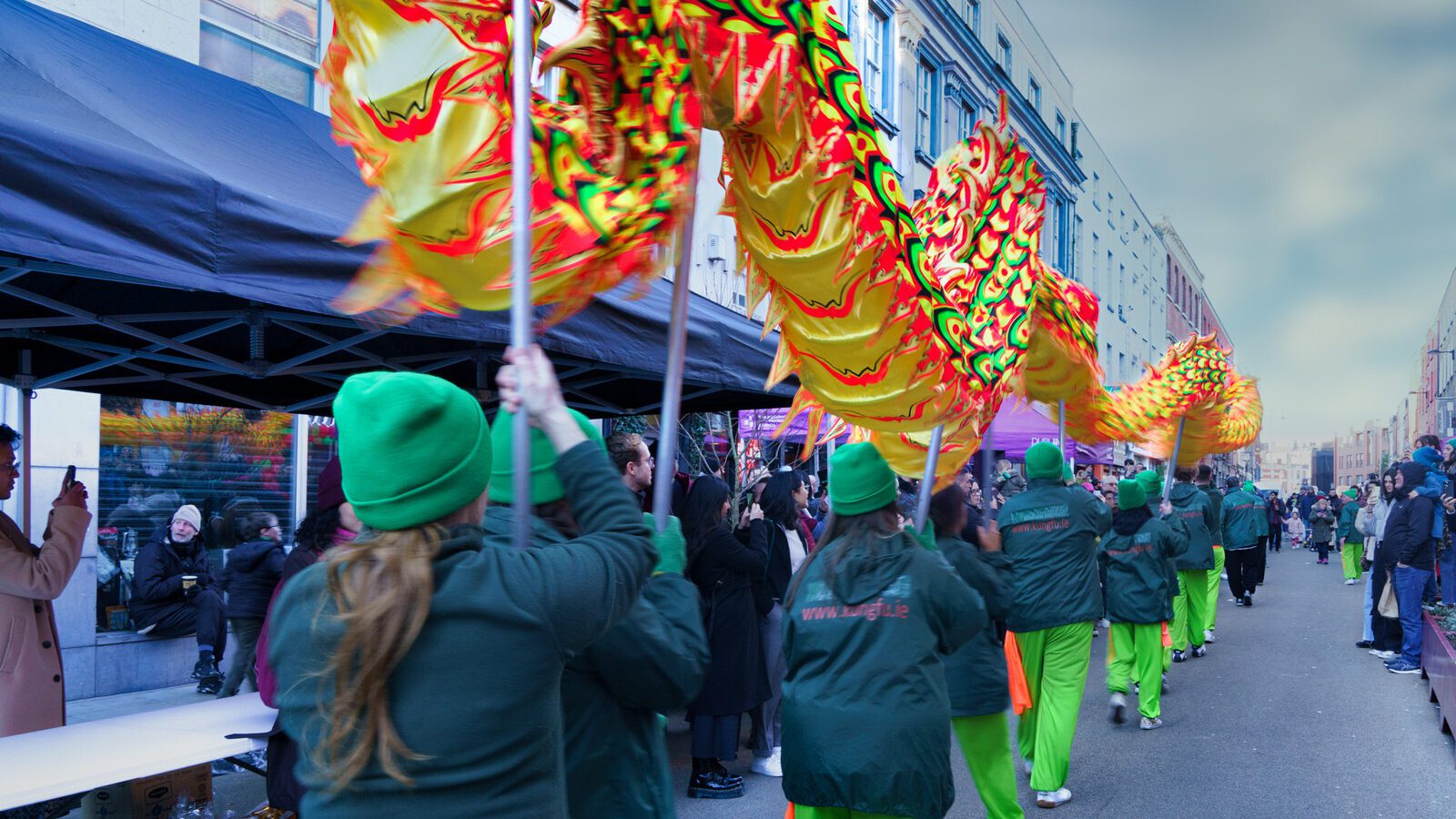 AS I WALKED ALONG CAPEL STREET I ENCOUNTERED A DRAGON [DID I HAVE TOO MUCH WINE?]-227888-1