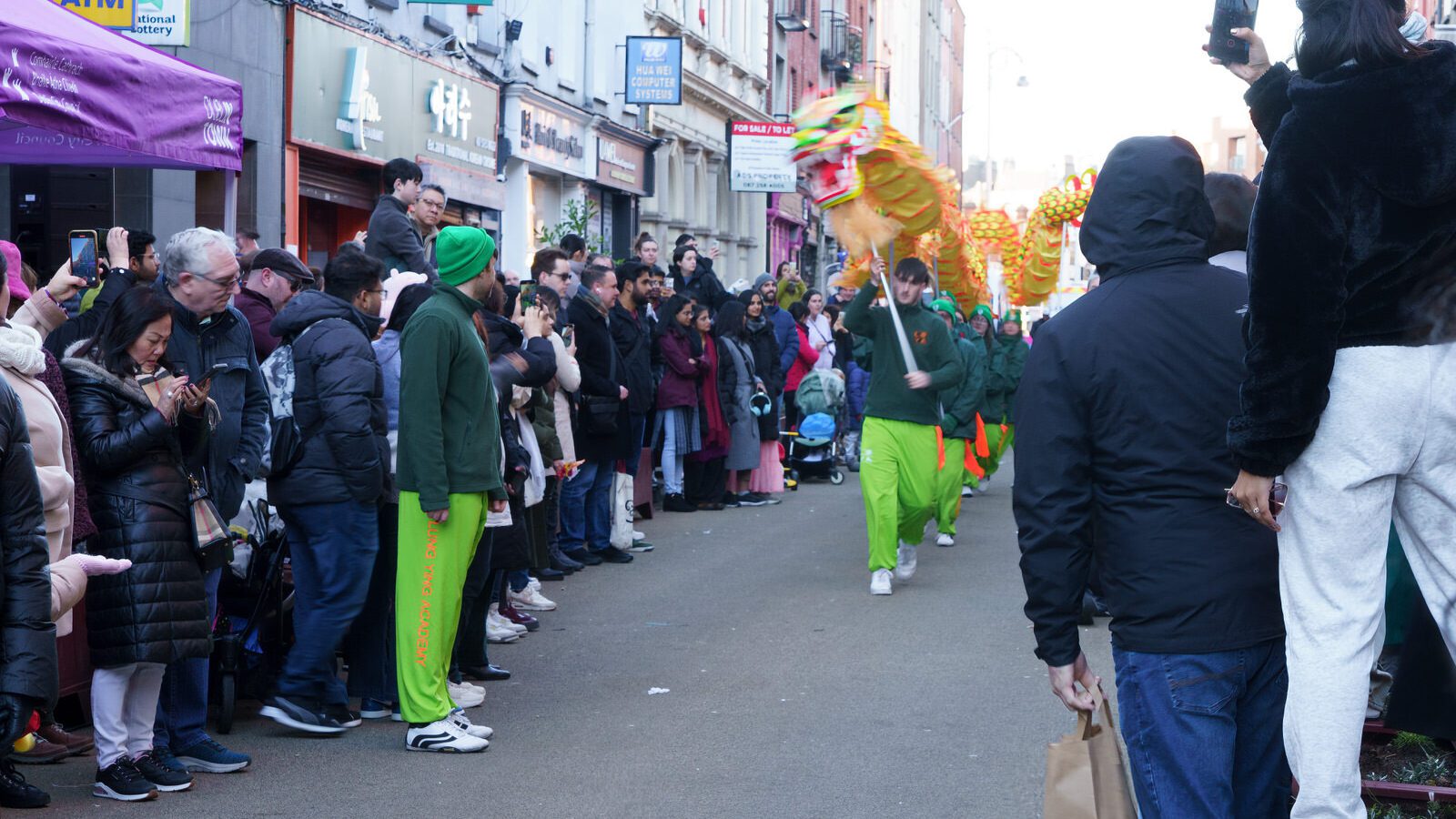 AS I WALKED ALONG CAPEL STREET I ENCOUNTERED A DRAGON [DID I HAVE TOO MUCH WINE?]-227891-1