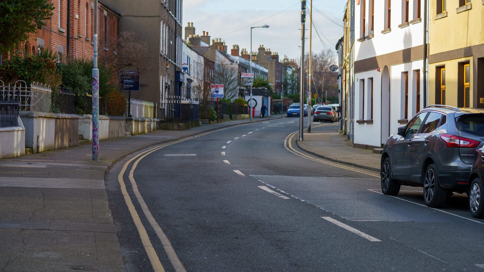 EXPLORING AUGHRIM STREET IN THE STONEYBATTER AREA OF DUBLIN [AND AUGHRIM LANE]-228646-1