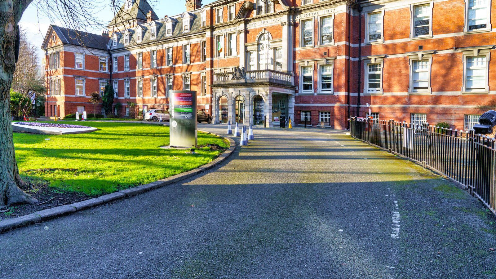 ROYAL VICTORIA EYE AND EAR HOSPITAL [ADELAIDE ROAD DUBLIN]-228014-1