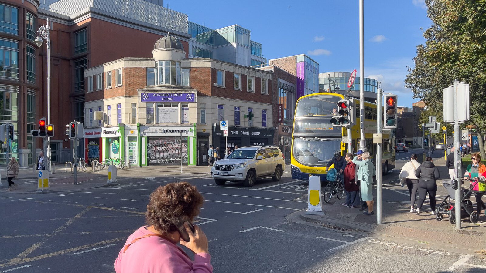 A WALK ALONG WEXFORD STREET AND CAMDEN STREET [ACCORDING TO TIME OUT MAGAZINE CAMDEN STREET IS NOW COOL]-223013-1