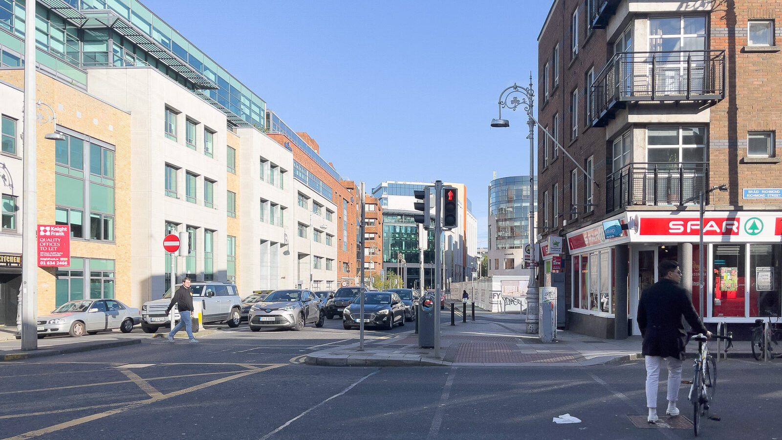 A WALK ALONG WEXFORD STREET AND CAMDEN STREET [ACCORDING TO TIME OUT MAGAZINE CAMDEN STREET IS NOW COOL]-223034-1