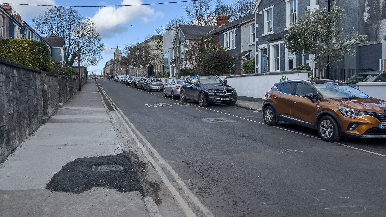 EXPLORING GRANGEGORMAN LOWER [WHICH IS BOTH A STREET AND AN AREA OR DISTRICT]-229031-1