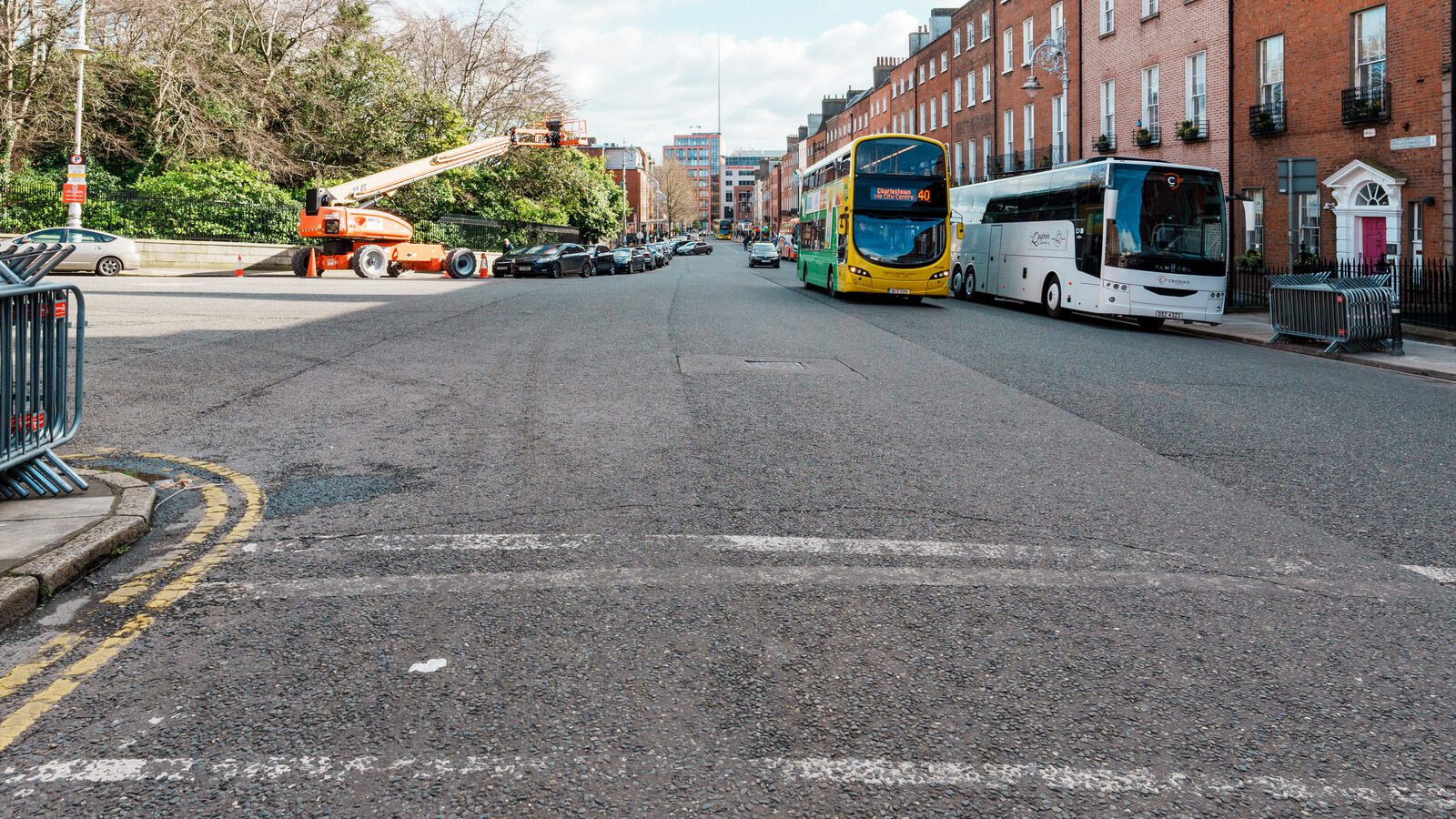 GRANBY ROW ONE OF THE BEST PLACES TO VIEW THE PARADE [THE DUBLIN ST PATRICKS DAY PARADE BEGINS HERE TOMORROW AT ABOUT NOON]-229749-1