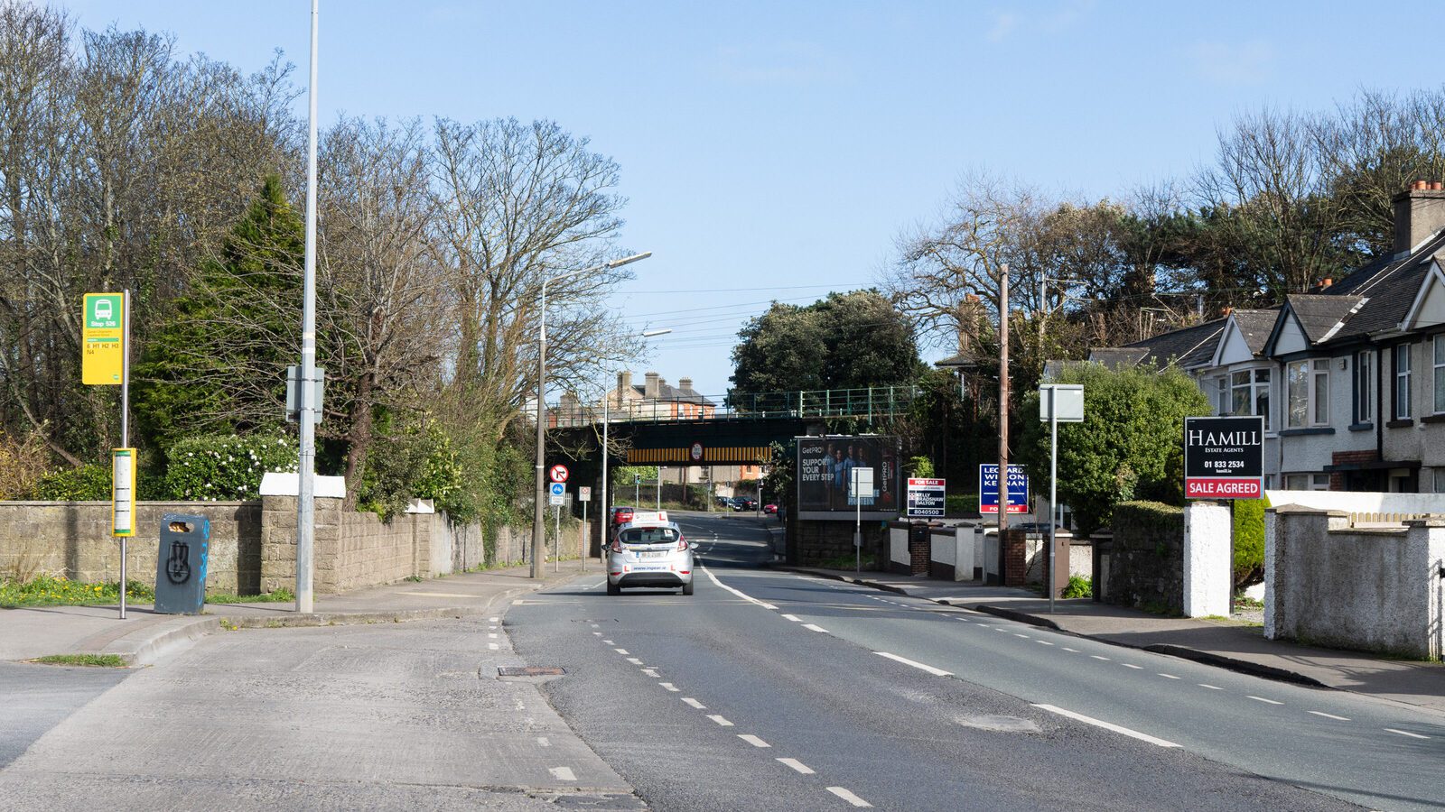 I EXPLORE A SHORT SECTION OF HOWTH ROAD [SUNDAY 24 MARCH]-223319-1