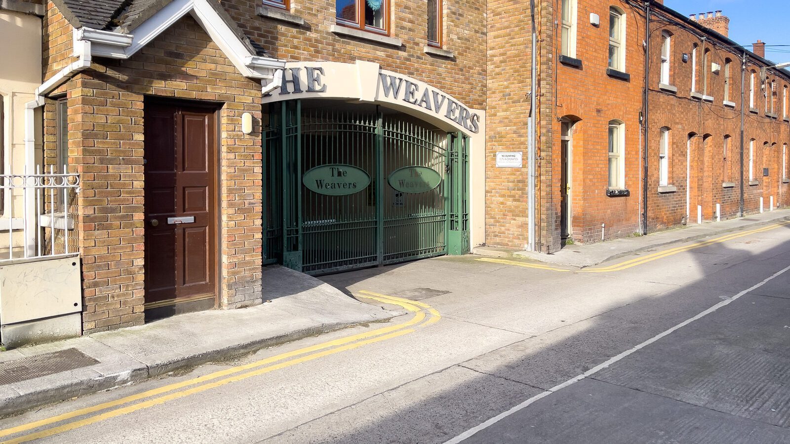 MEATH STREET AND LANE AS IT IS IN MARCH 2024 [DCC ARE IS SET TO EMBARK ON A MAJOR REDEVELOPMENT PROJECT]-229176-1