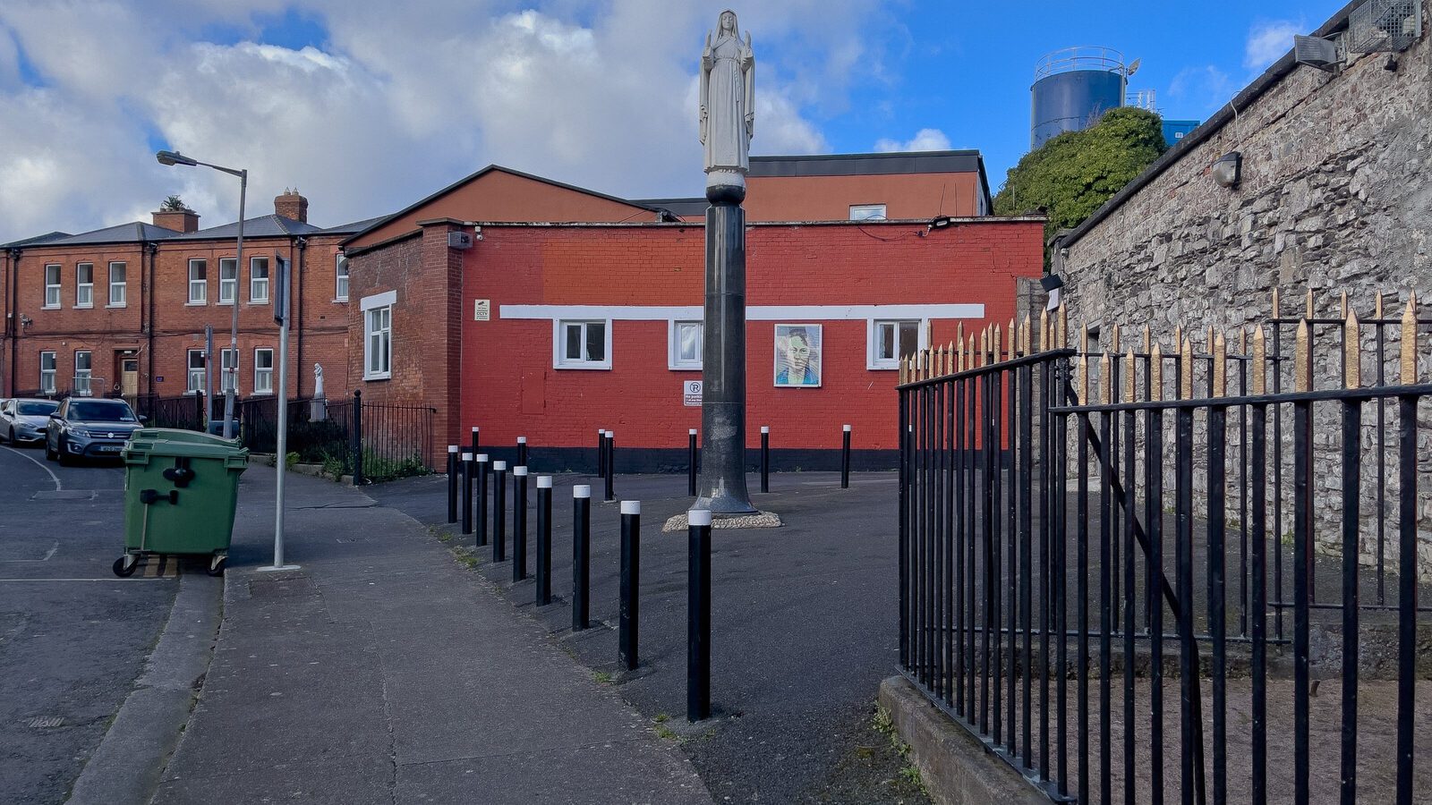 MORNING STAR AVENUE [A DUBLIN STREET DEVOTED TO FAITH AND CHARITY]-229059-1