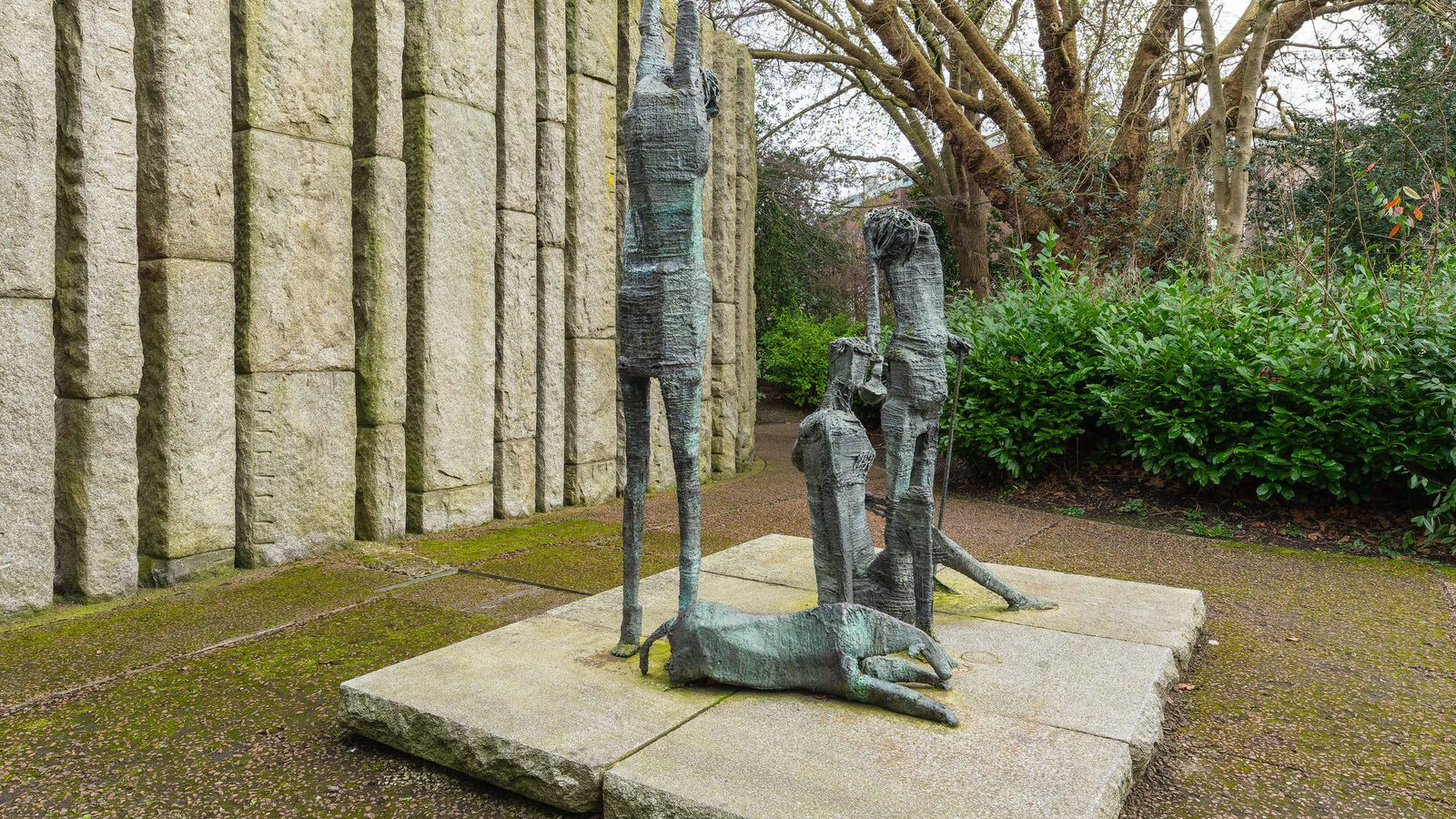 TWO MEMORIALS FOR THE PRICE OF ONE [AT THE NORTHEAST CORNER OF ST STEPHEN'S GREEN]-229994-1