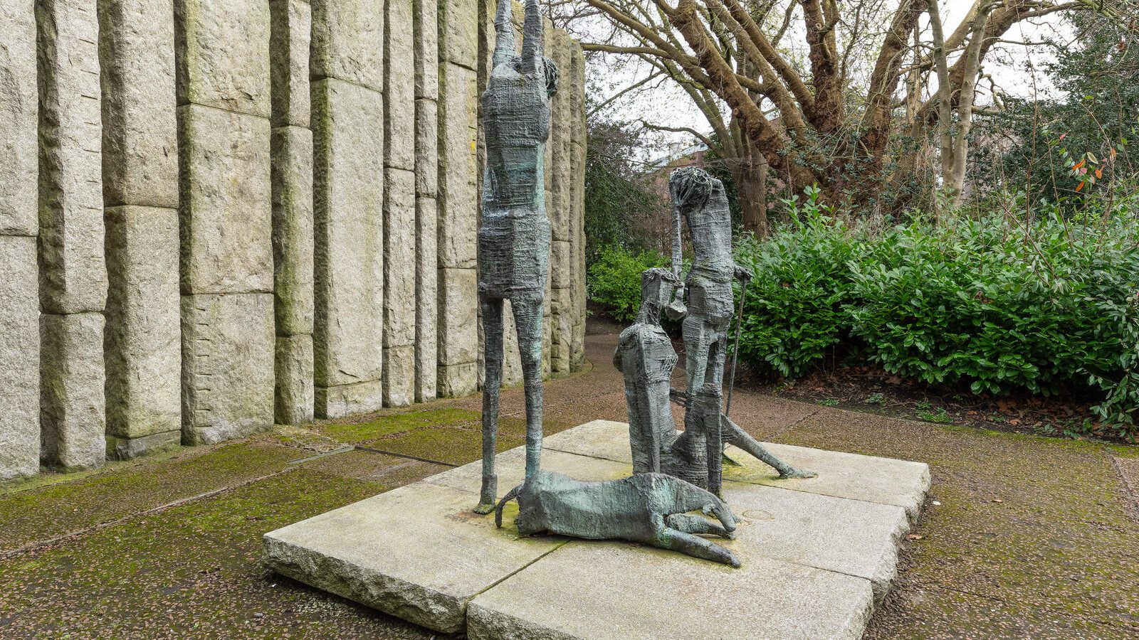 TWO MEMORIALS FOR THE PRICE OF ONE [AT THE NORTHEAST CORNER OF ST STEPHEN'S GREEN]-229995-1