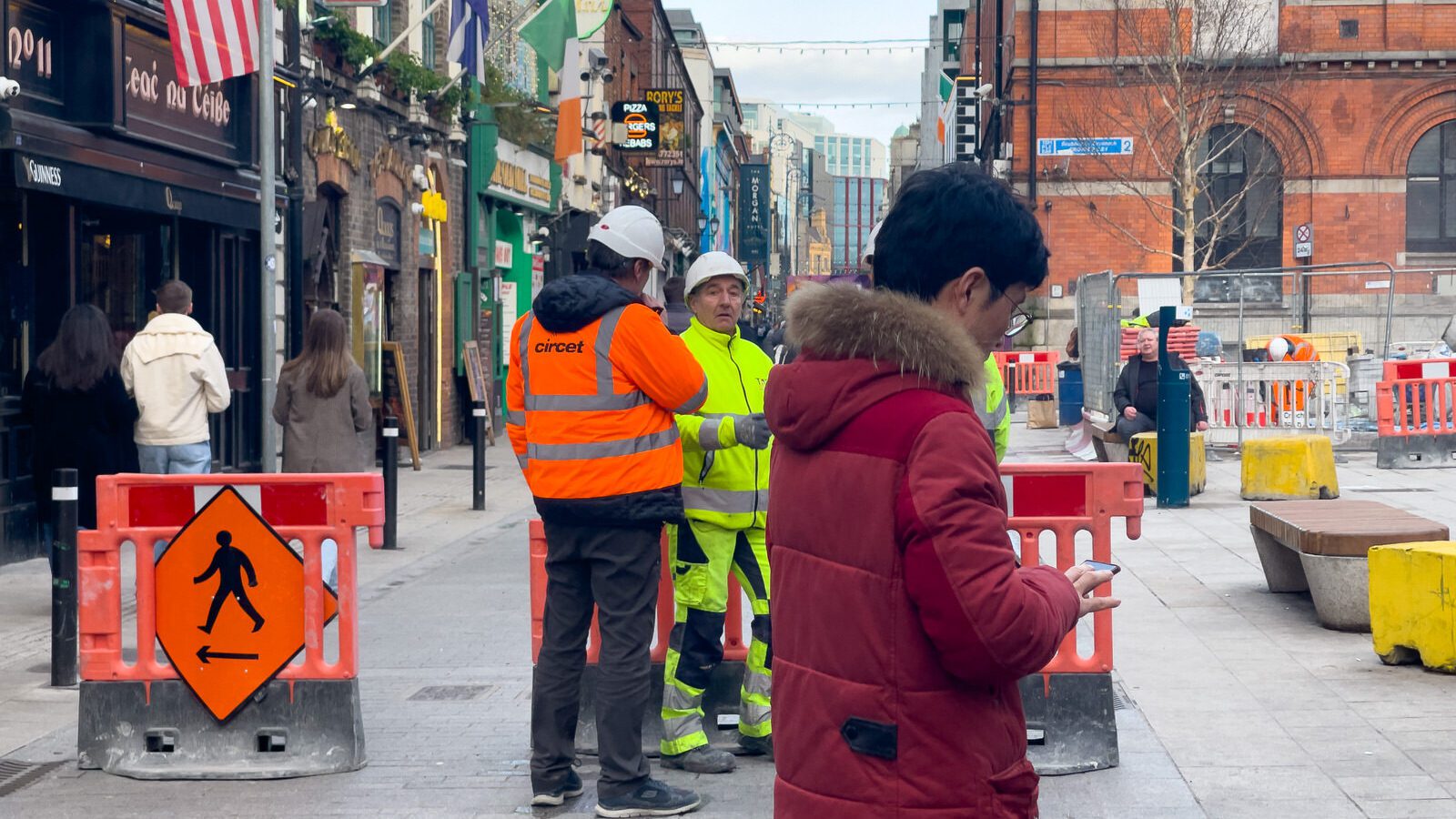 VISITING DUBLIN FOR ST PATRICK'S WEEKEND [IS TEMPLE BAR AS GOOD AS MANY CLAIM IT TO BE?]-229481-1