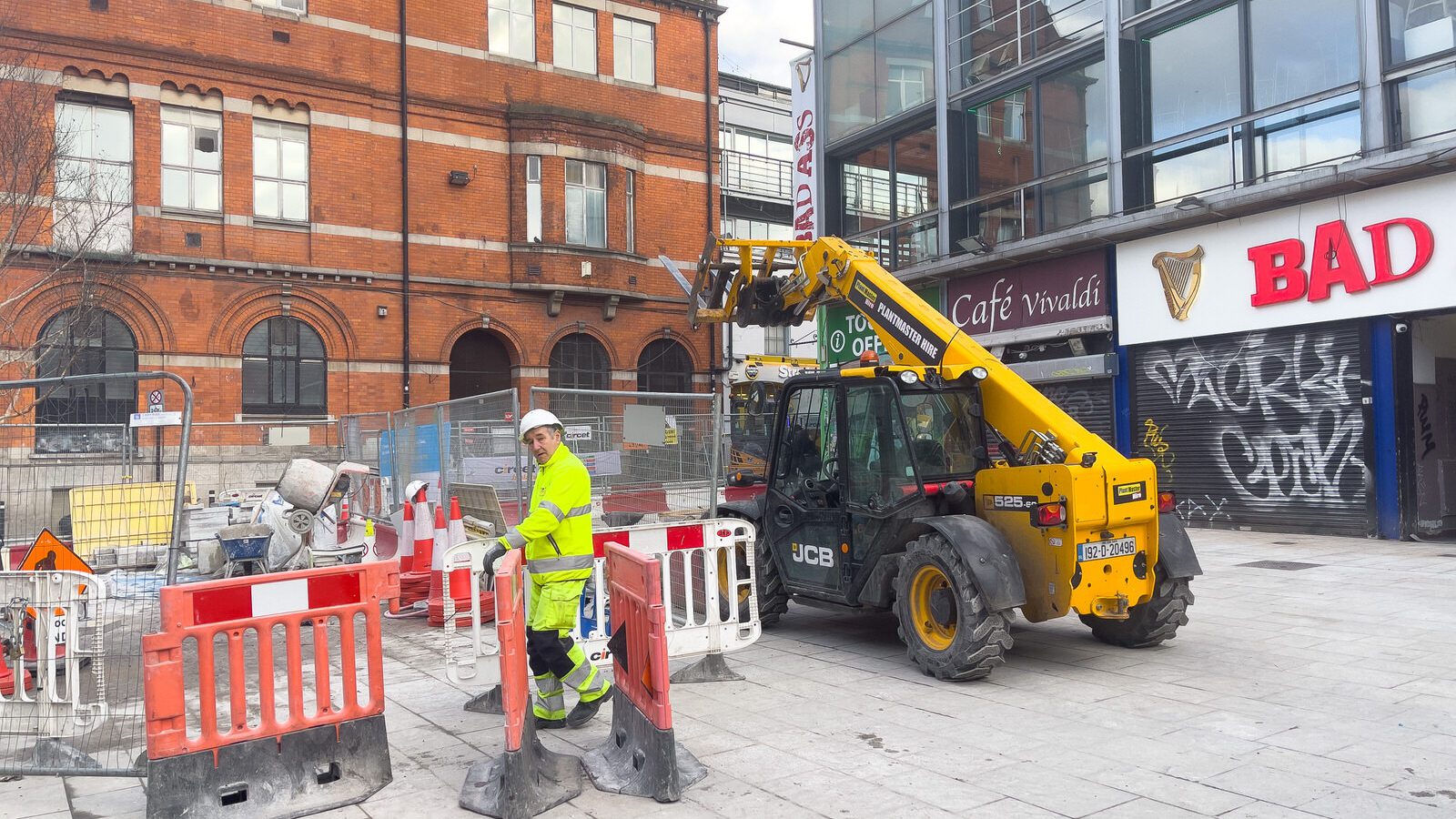 VISITING DUBLIN FOR ST PATRICK'S WEEKEND [IS TEMPLE BAR AS GOOD AS MANY CLAIM IT TO BE?]-229486-1