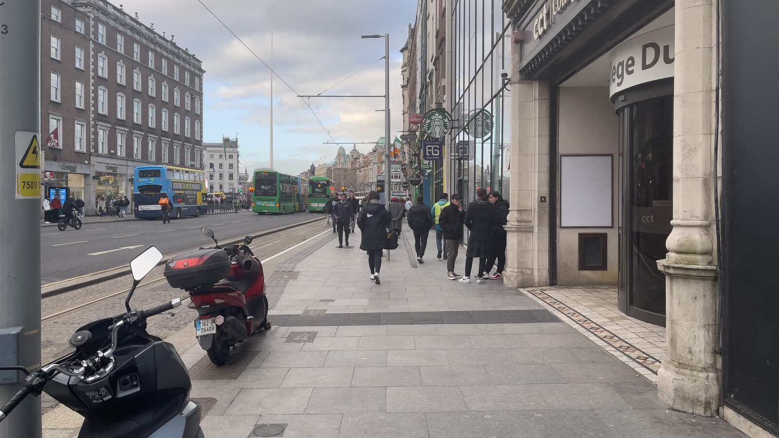 WESTMORELAND STREET IN DUBLIN [NAMED AFTER JOHN FANE THE 10th EARL OF WESTMORELAND]-229555-1