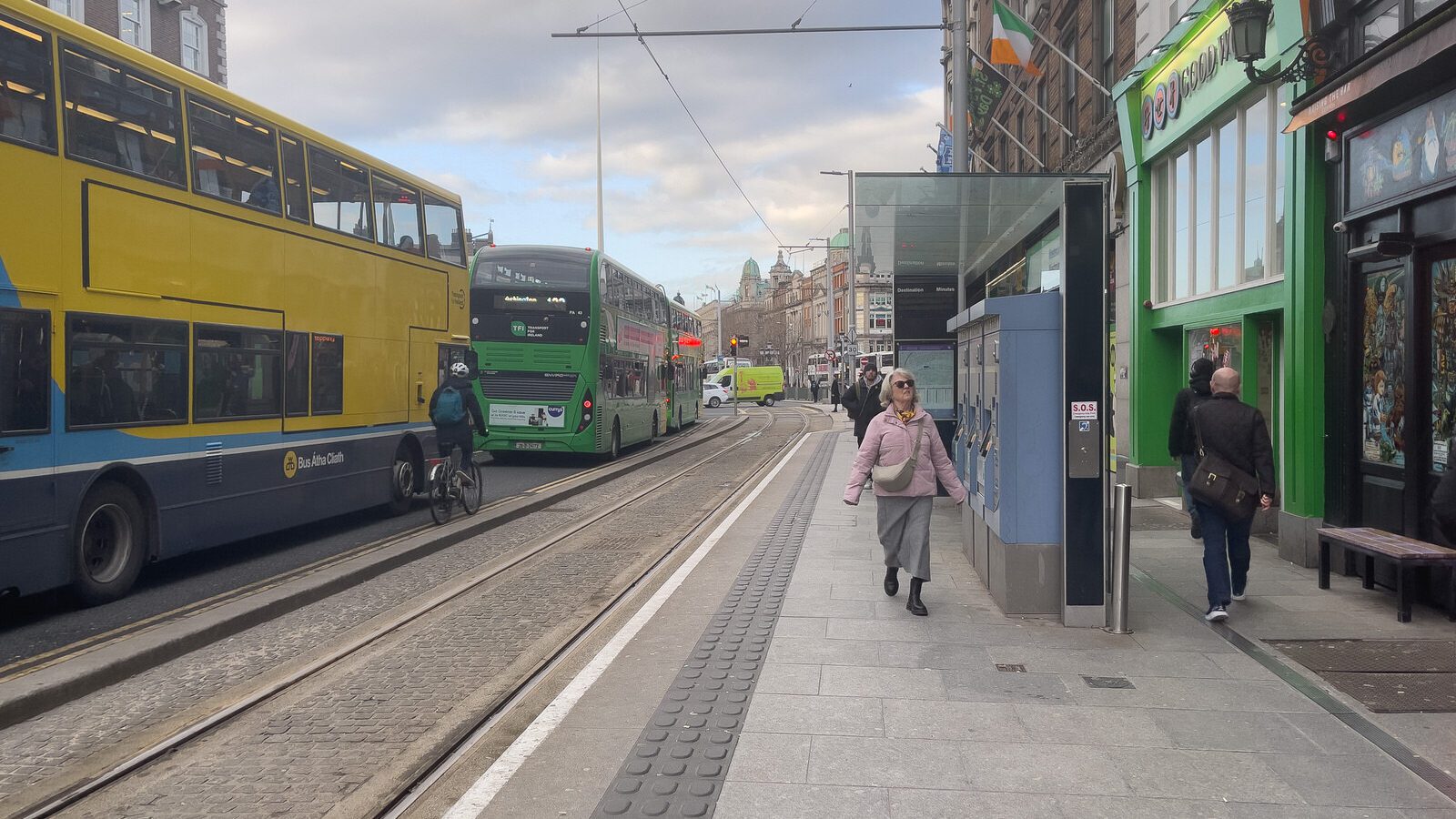 WESTMORELAND STREET IN DUBLIN [NAMED AFTER JOHN FANE THE 10th EARL OF WESTMORELAND]-229560-1