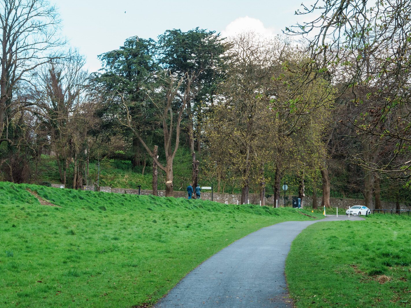 A WALK AROUND THE PERIMETER OF ST MARY'S HOSPITAL [SEEKING THE KNOCKMAREE DOLMEN IN PHOENIX PARK]-231125-1