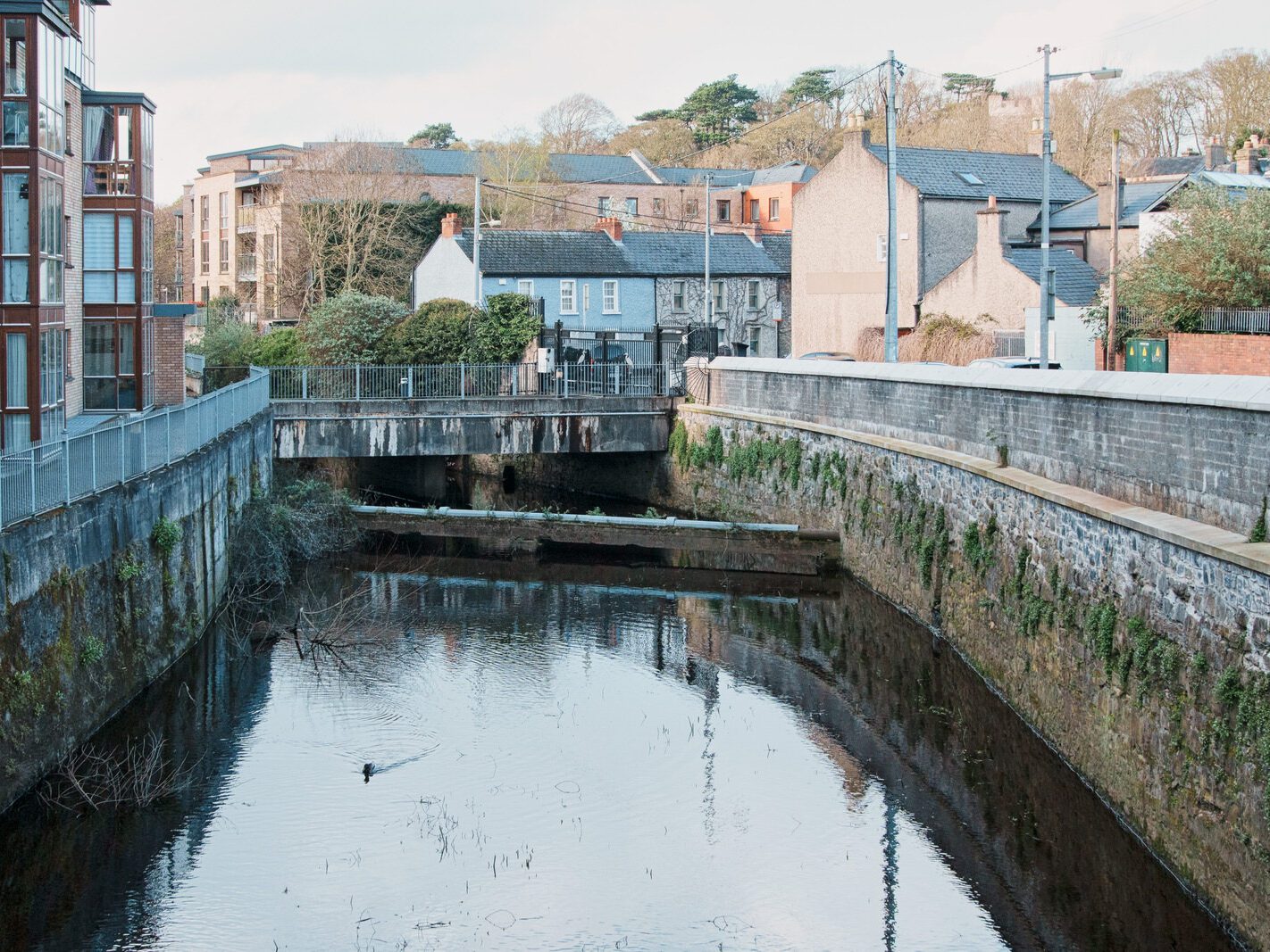 ANNA LIVIA BRIDGE ACROSS THE LIFFEY [CHAPELIZOD VILLAGE ON BOTH SIDES OF THE RIVER]-231233-1