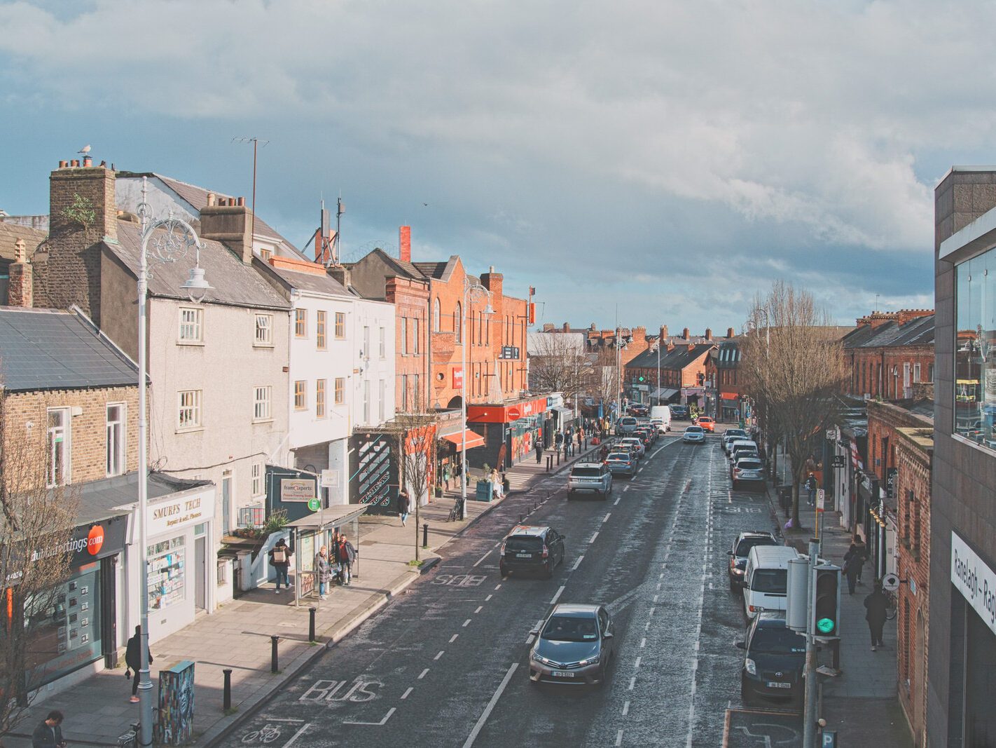 THE RANELAGH LUAS TRAM STOP [AND HOW TO PRONOUNCE RANELAGH]-231208-1