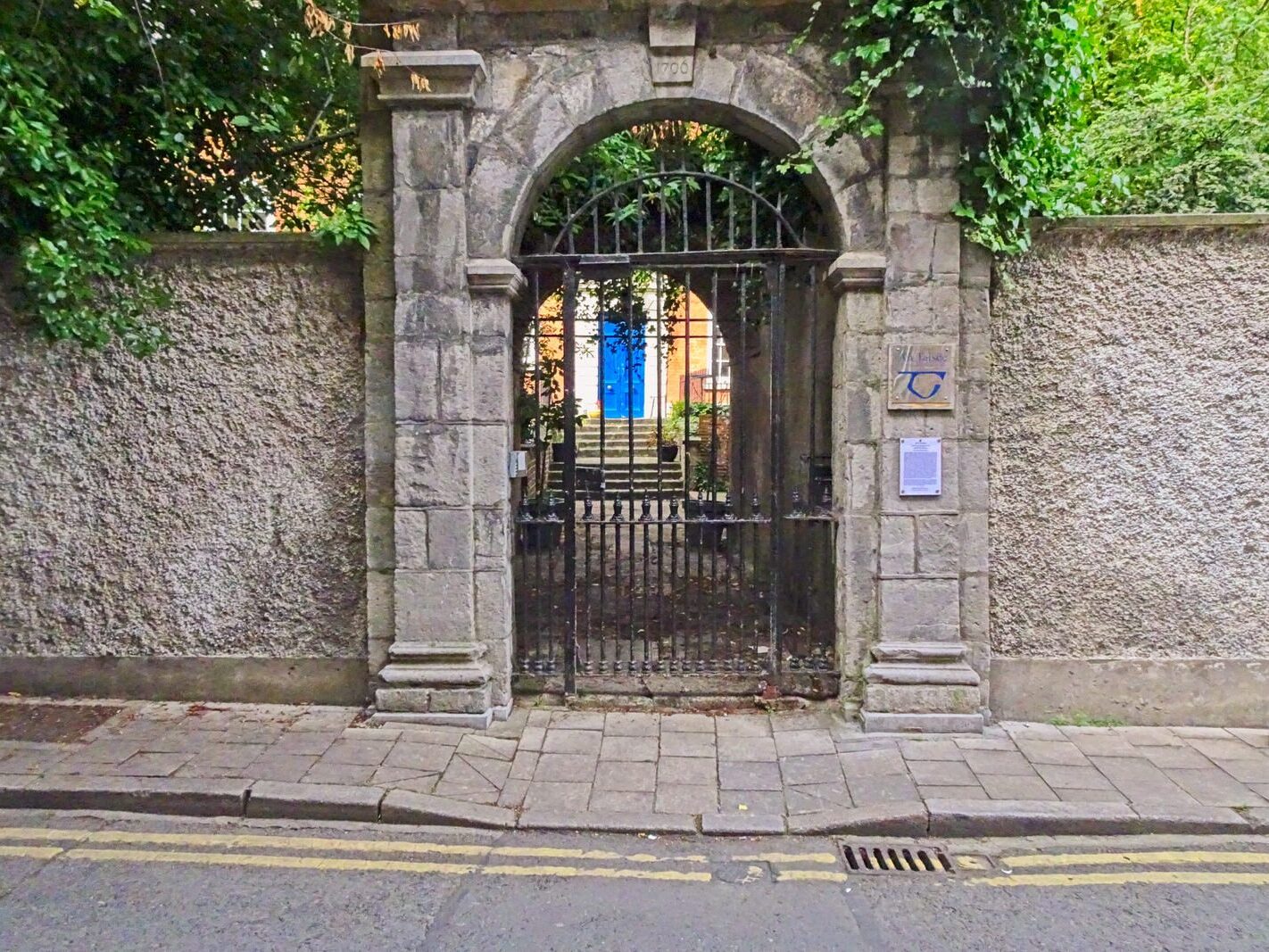 TAILOR'S HALL [A HISTORICAL HIGHLIGHT ON BACK LANE, DUBLIN]-236808-1