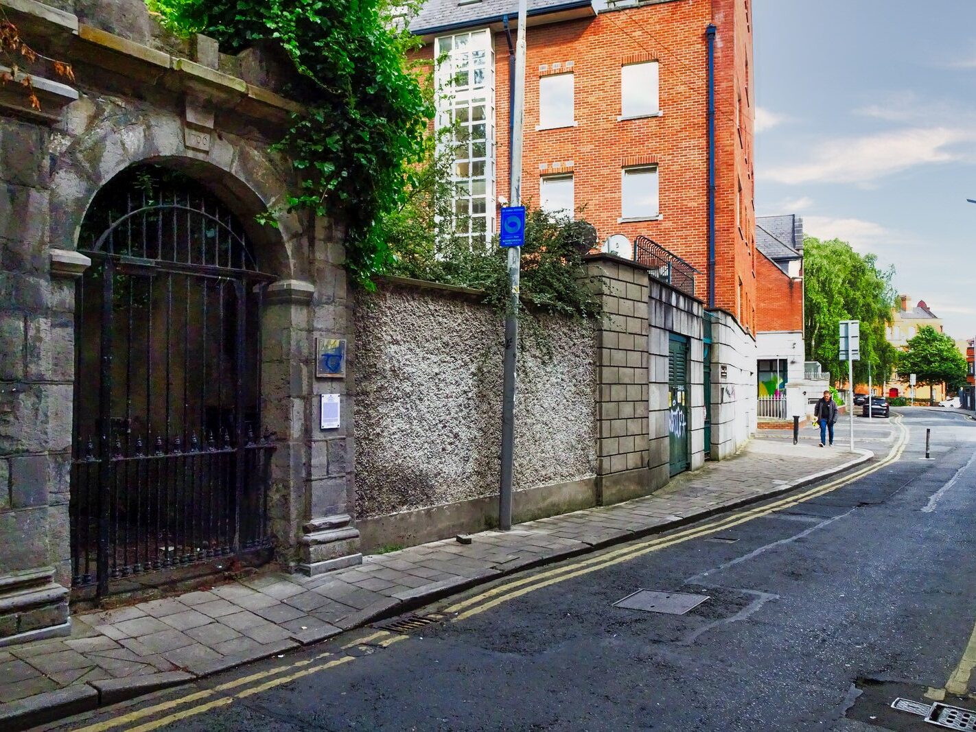 TAILOR'S HALL [A HISTORICAL HIGHLIGHT ON BACK LANE, DUBLIN]-236809-1