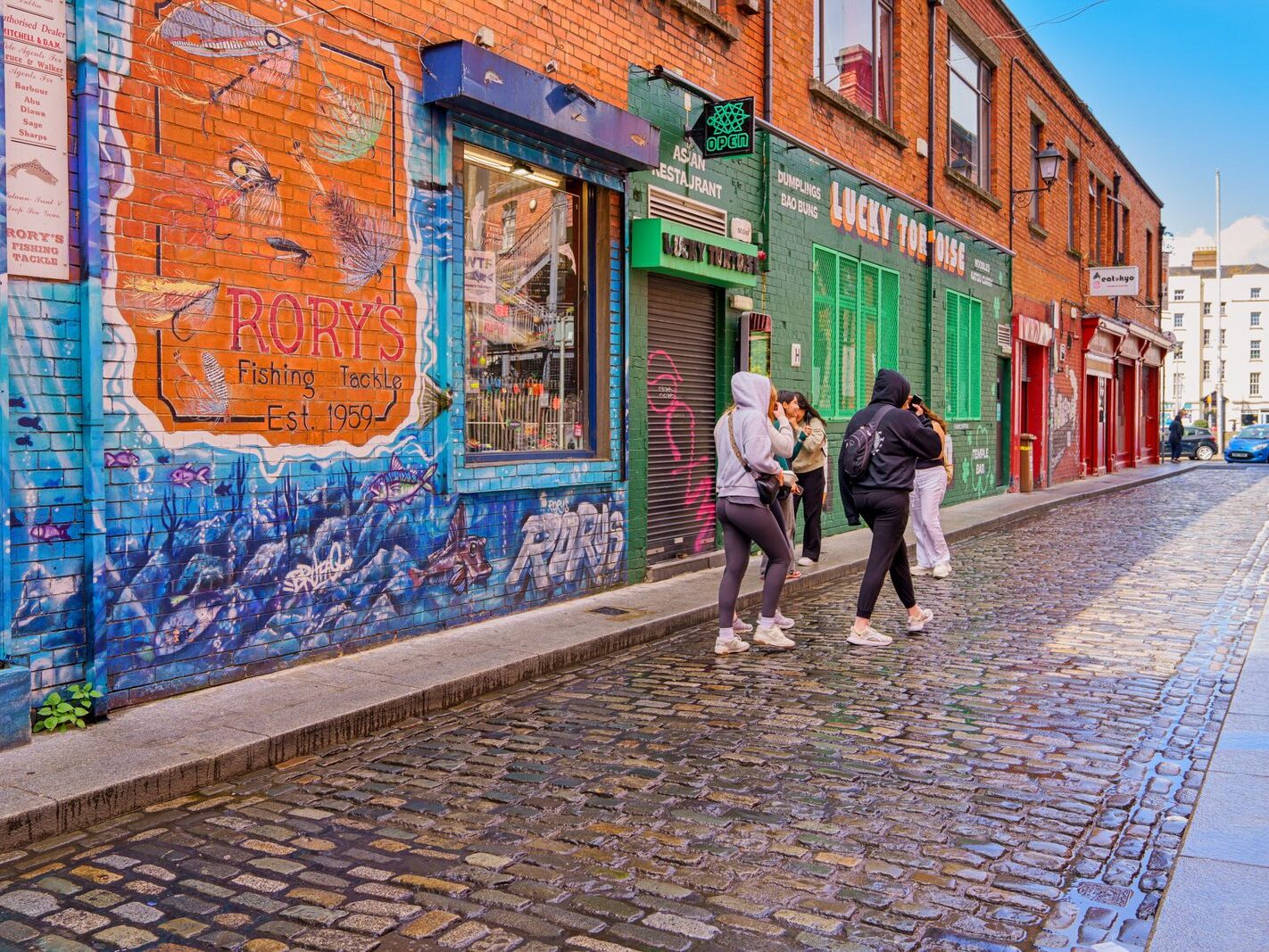 TEMPLE BAR WAS VERY COLOURFUL TODAY [IMMEDIATELY AFTER SOME REALLY INTENSE RAIN]-239051-1