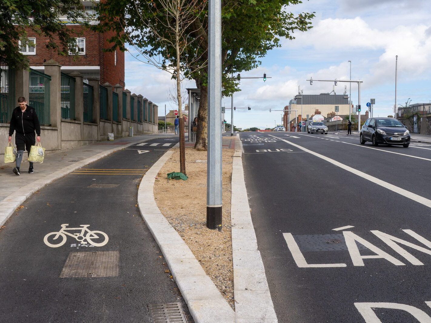 FROM PEARSE STATION TO NEWCOMEN BRIDGE [THE ROADWORKS ARE MORE OR LESS COMPLETE]-241857-1