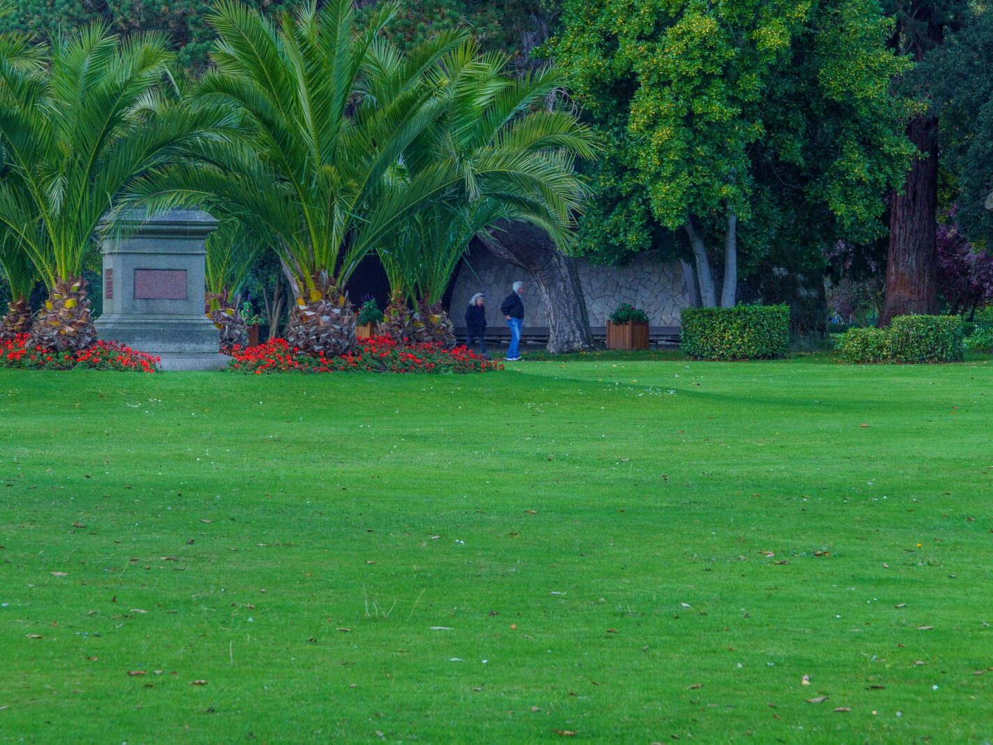 AN EMPTY PLINTH AND ITS STORY [LOCATED IN THE PEOPLE'S FLOWER GARDEN]-243511-1