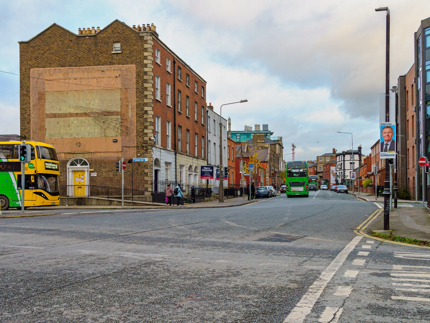 ST MARY'S KNOWN AS THE BLACK CHURCH [LOTS GOING ON IN THE IMMEDIATE AREA AND THE BUS SERVICES WILL CHANGE IN DECEMBER]-244303-1