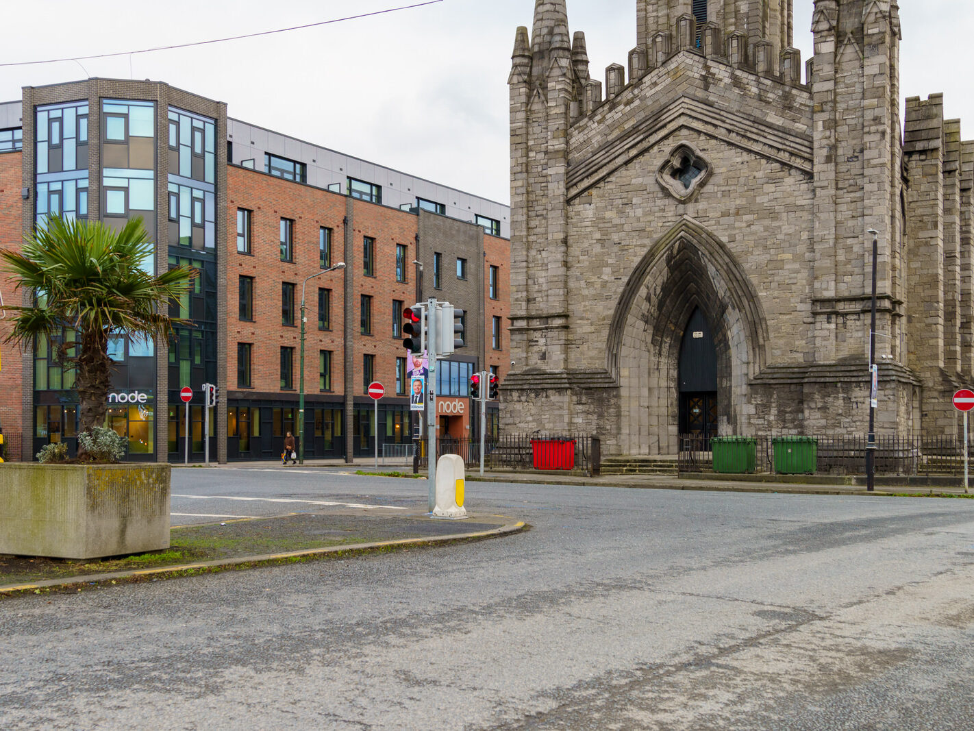 ST MARY'S KNOWN AS THE BLACK CHURCH [LOTS GOING ON IN THE IMMEDIATE AREA AND THE BUS SERVICES WILL CHANGE IN DECEMBER]-244308-1