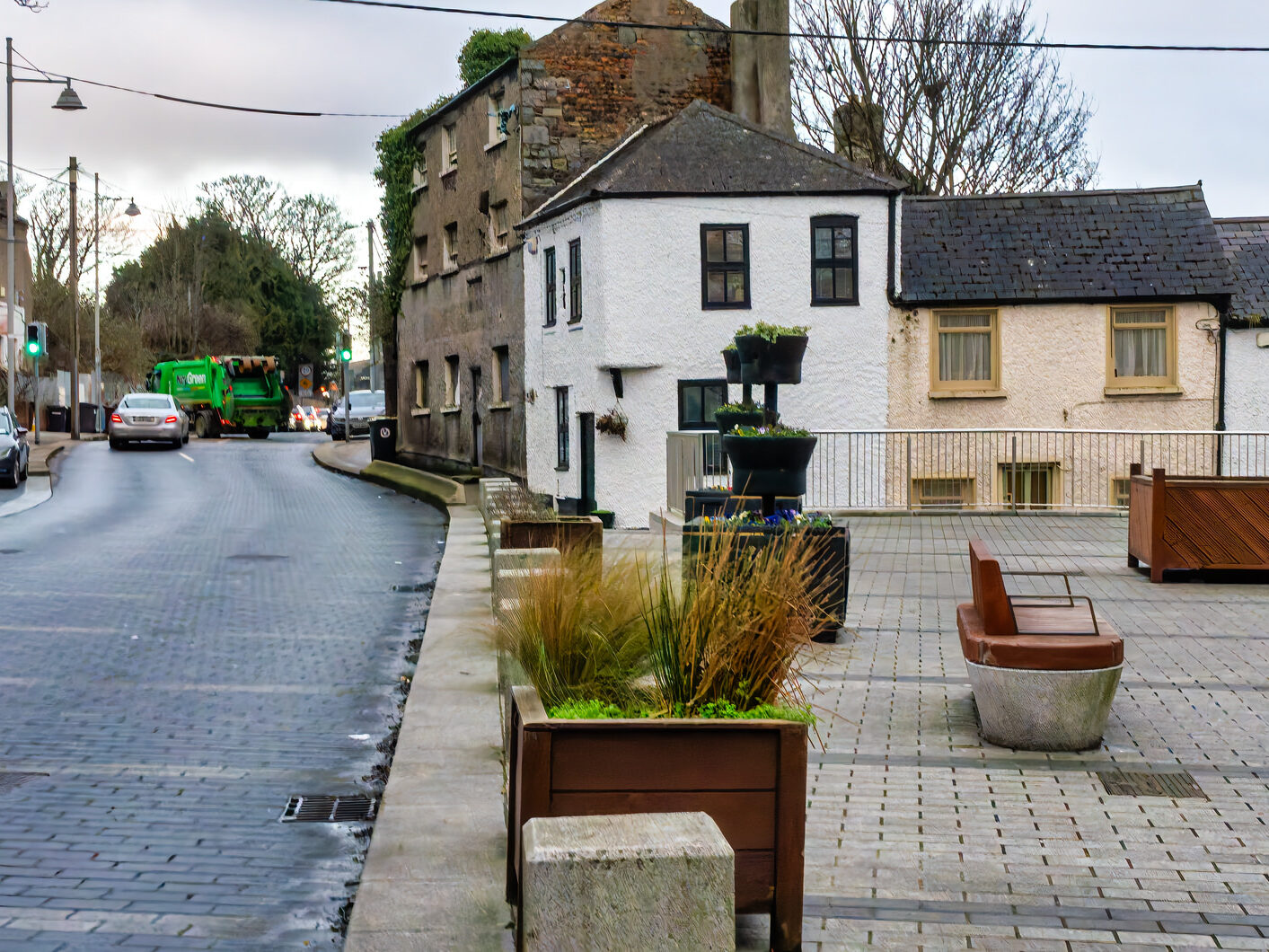 CHAPELIZOD VILLAGE [THERE IS AN EXCESSIVE NUMBER OF DERELICT BUILDINGS]-246638-1