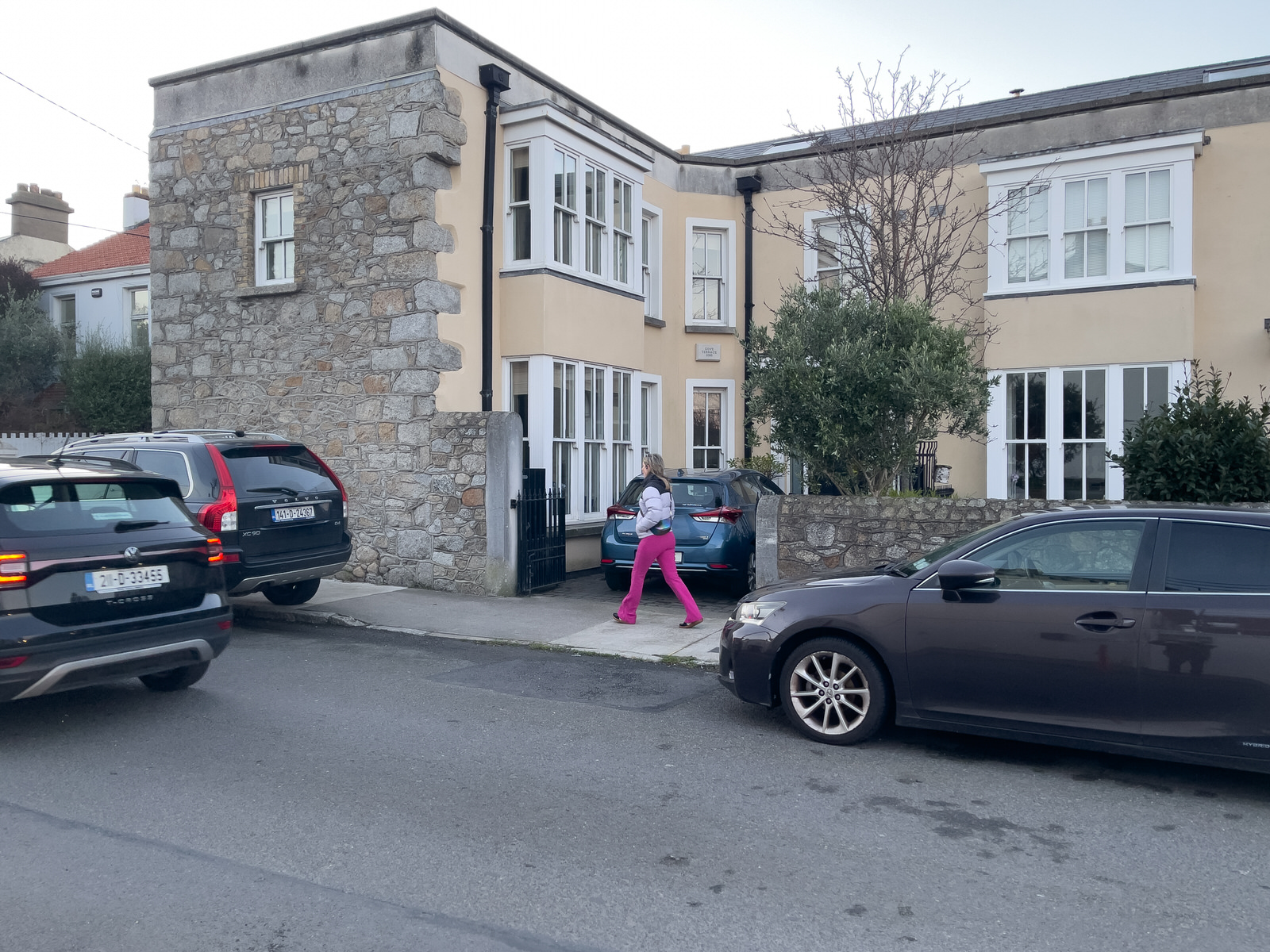 EXPLORING SANDYCOVE AVENUE AND NEARBY [1 JANUARY 2025]-246104-1