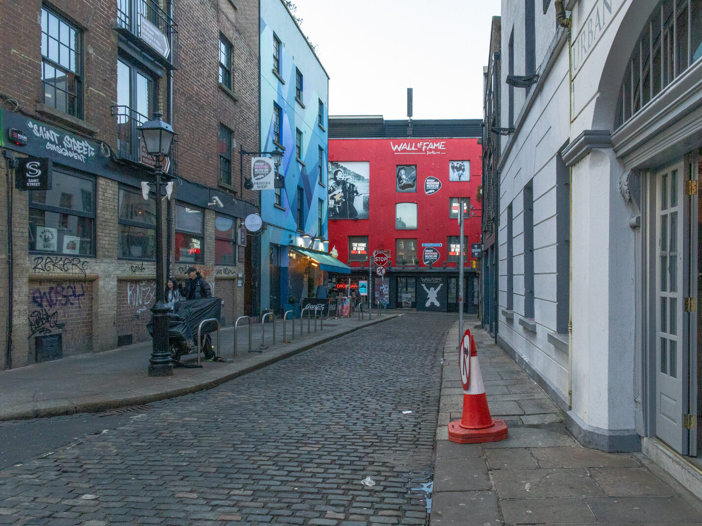 TEMPLE BAR [WHEN TO VISIT THE AREA AND WHEN TO AVOID IT]-247216-1