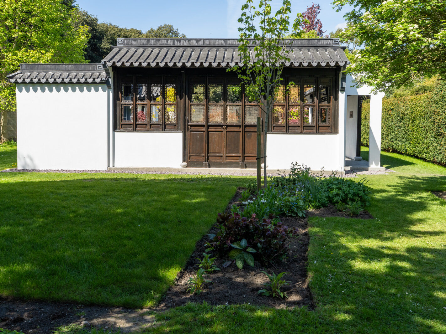 THE IRISH SUZHOU GARDEN IN ST ANNE'S PARK [HAS BEEN RESTORED]-250597-1