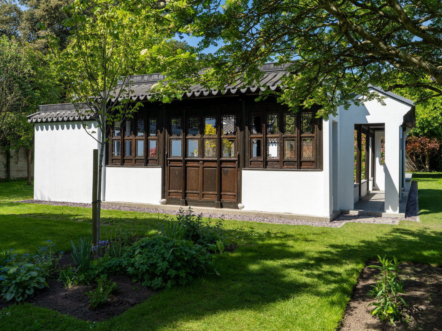 THE IRISH SUZHOU GARDEN IN ST ANNE'S PARK [HAS BEEN RESTORED]-250598-1