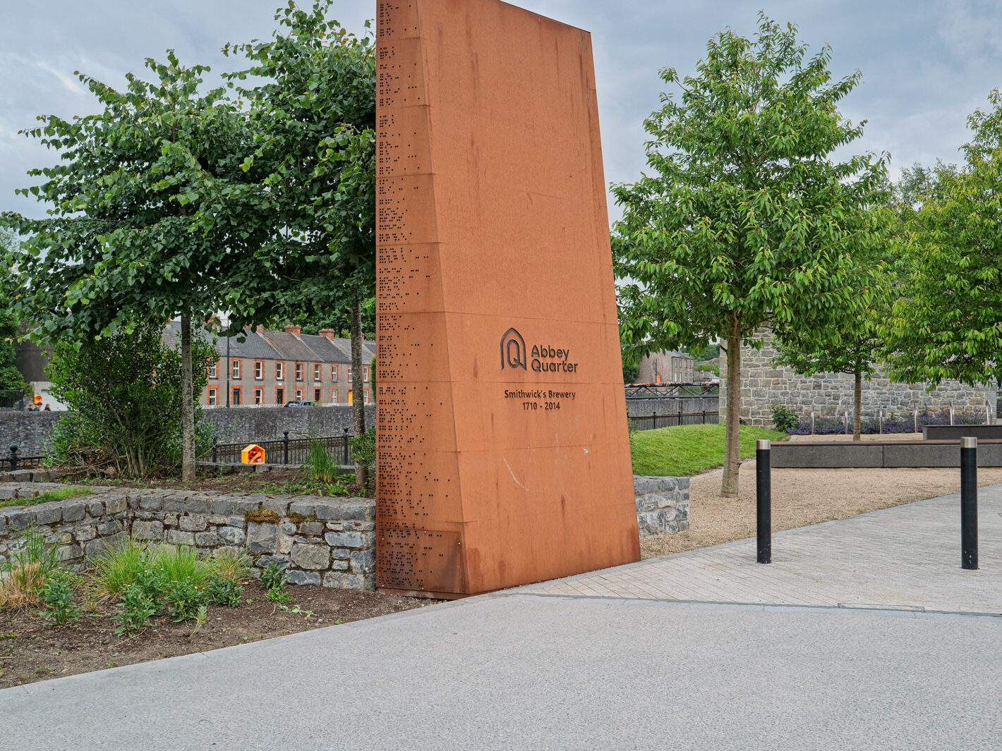 Riverside Gardens Kilkenny is a significant public amenity and green space, strategically located along the River Nore