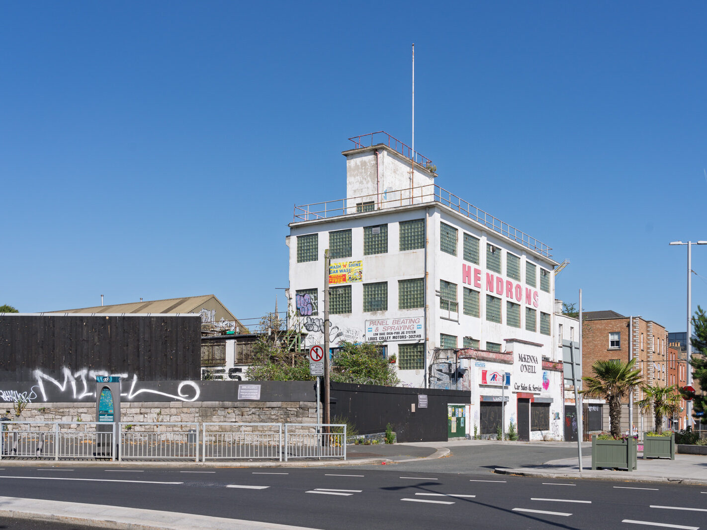 THE HENDRONS BUILDING IS STILL UNOCCUPIED IF NOT DERELICT [UPPER DOMINICK STREET 12 JULY 2025]-254024-1