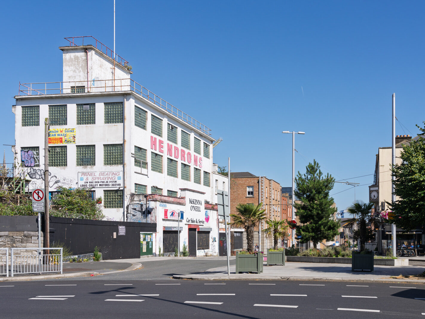 THE HENDRONS BUILDING IS STILL UNOCCUPIED IF NOT DERELICT [UPPER DOMINICK STREET 12 JULY 2025]-254025-1
